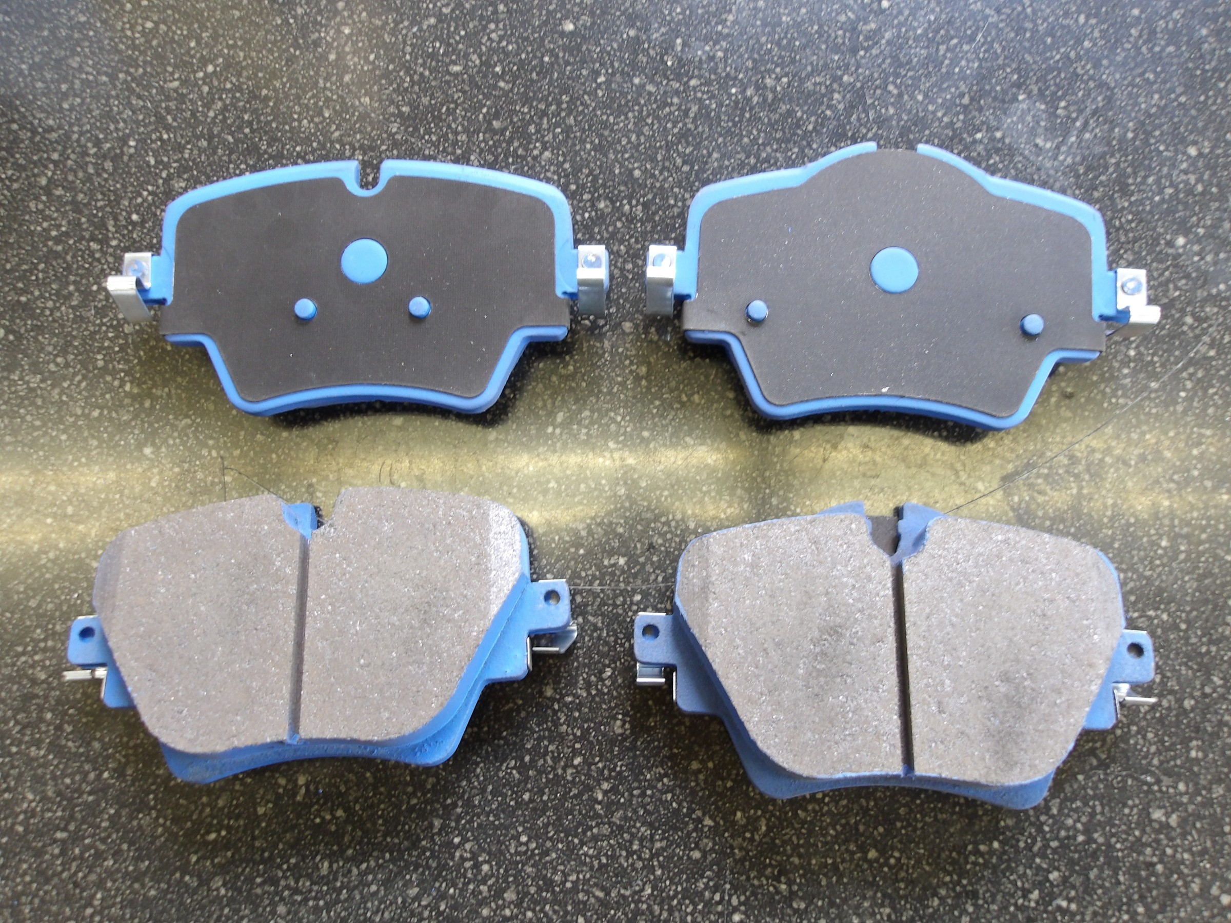 ミニ クーパーSD（F54：クラブマン）エンドレス製スポーツ