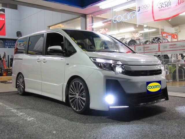 保障できる】 レカロ シートレールベース トヨタ Ｒ６０系 ノア