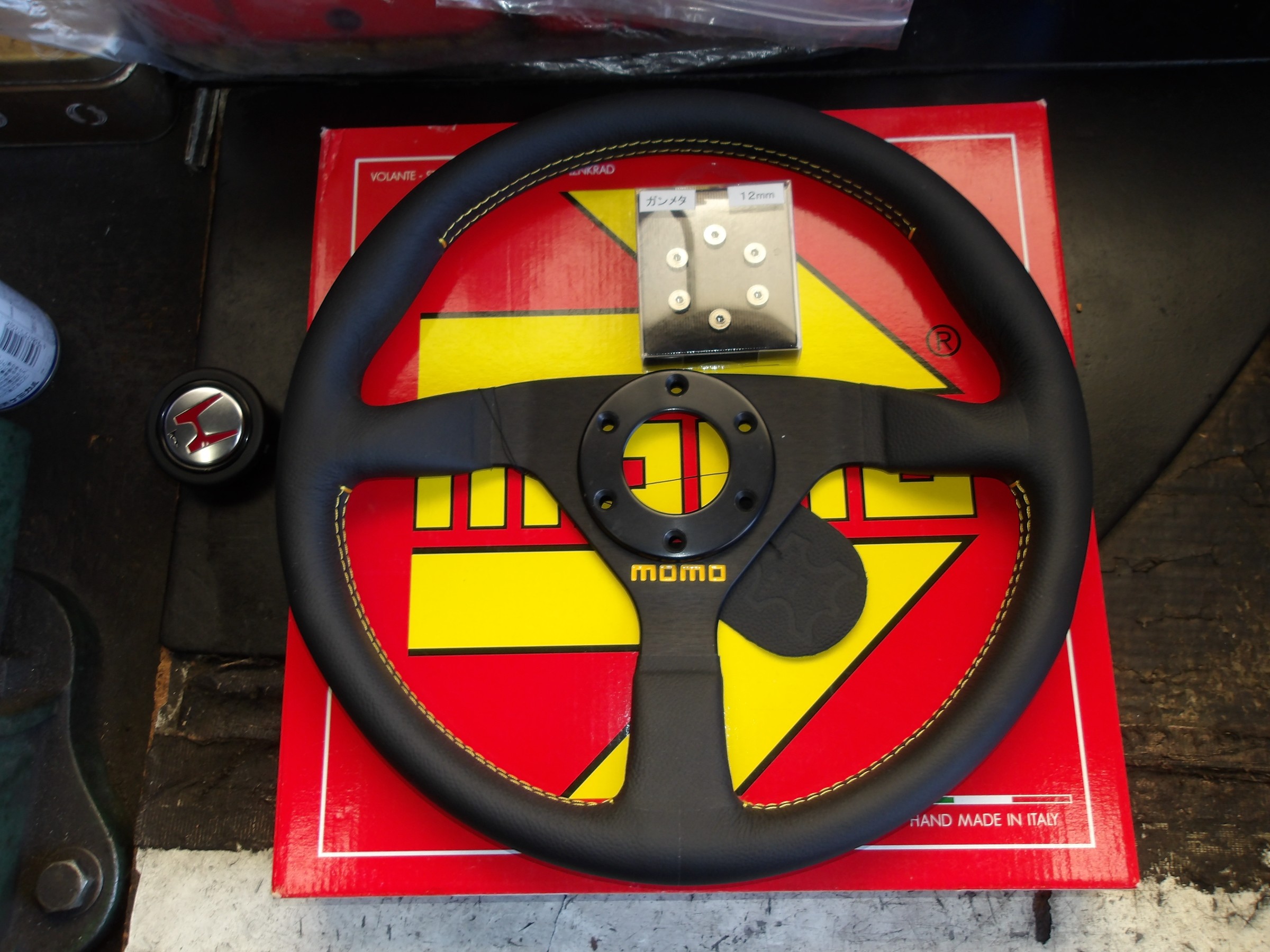 シビック タイプR（FL5）モモ製スポーツステアリング「ヴェローチェ