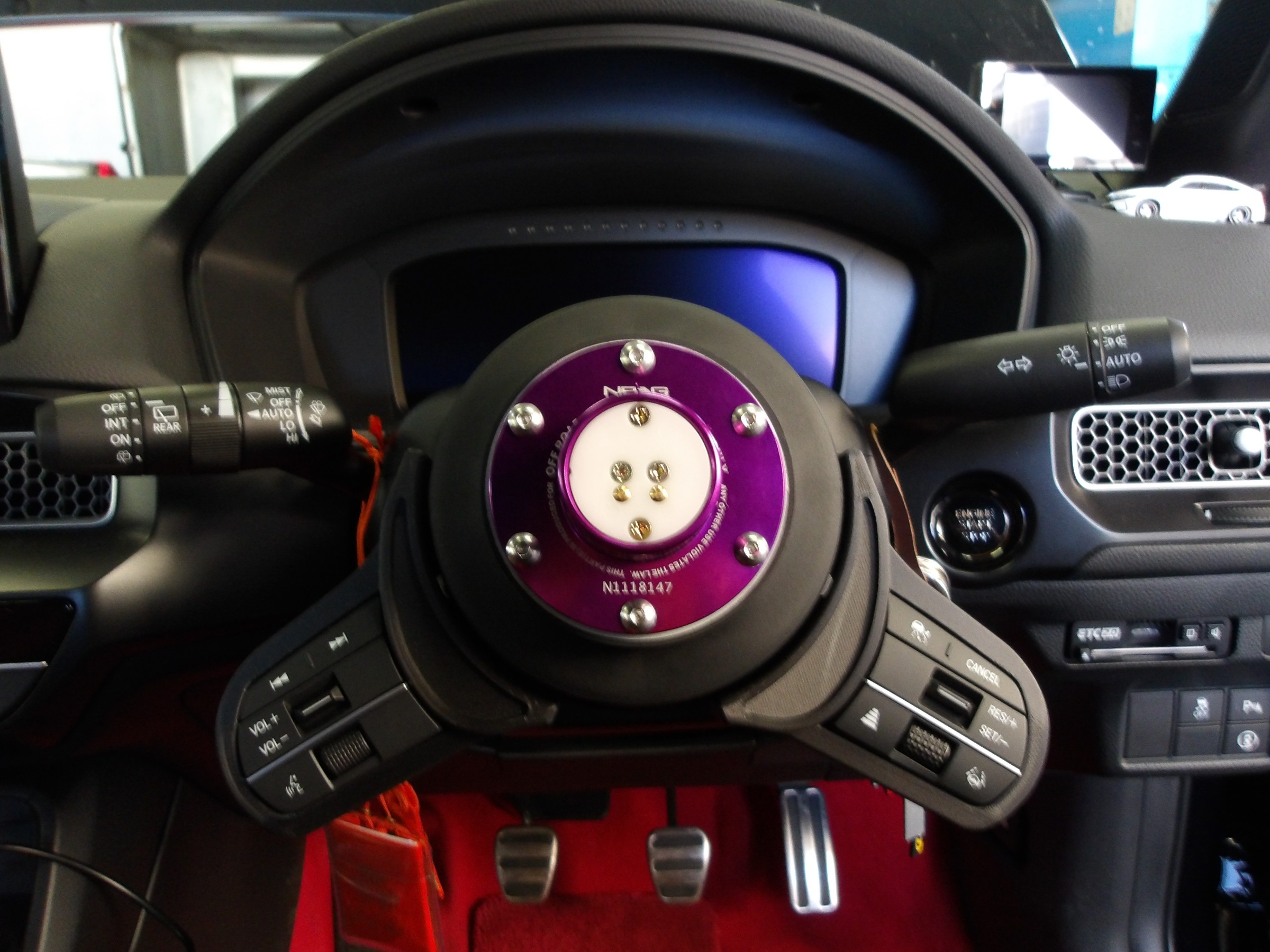 シビック タイプR（FL5）モモ製スポーツステアリング「ヴェローチェ