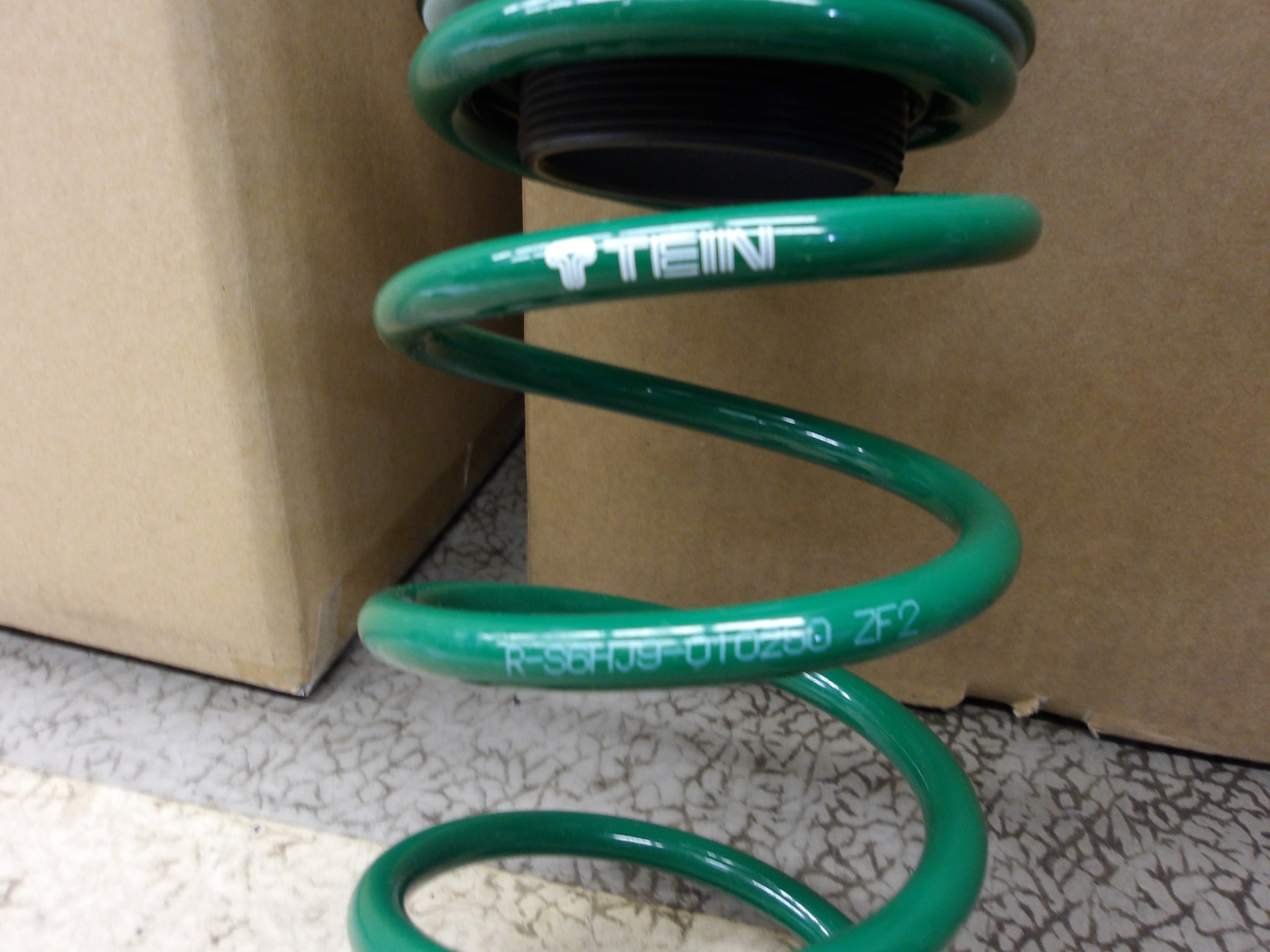 NｰBOX カスタム（JF5）テイン製車高調「FLEXｰℤ」装着＆アライメント