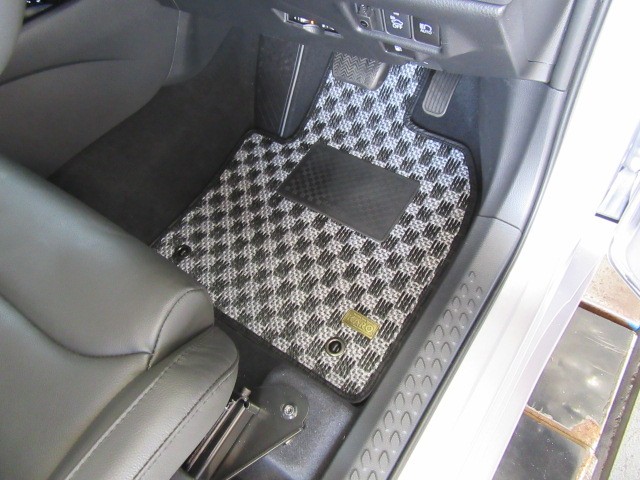 話題のC-HR（ZYX10）が、納車直後に「激変！」 後編 | トヨタ C-HR