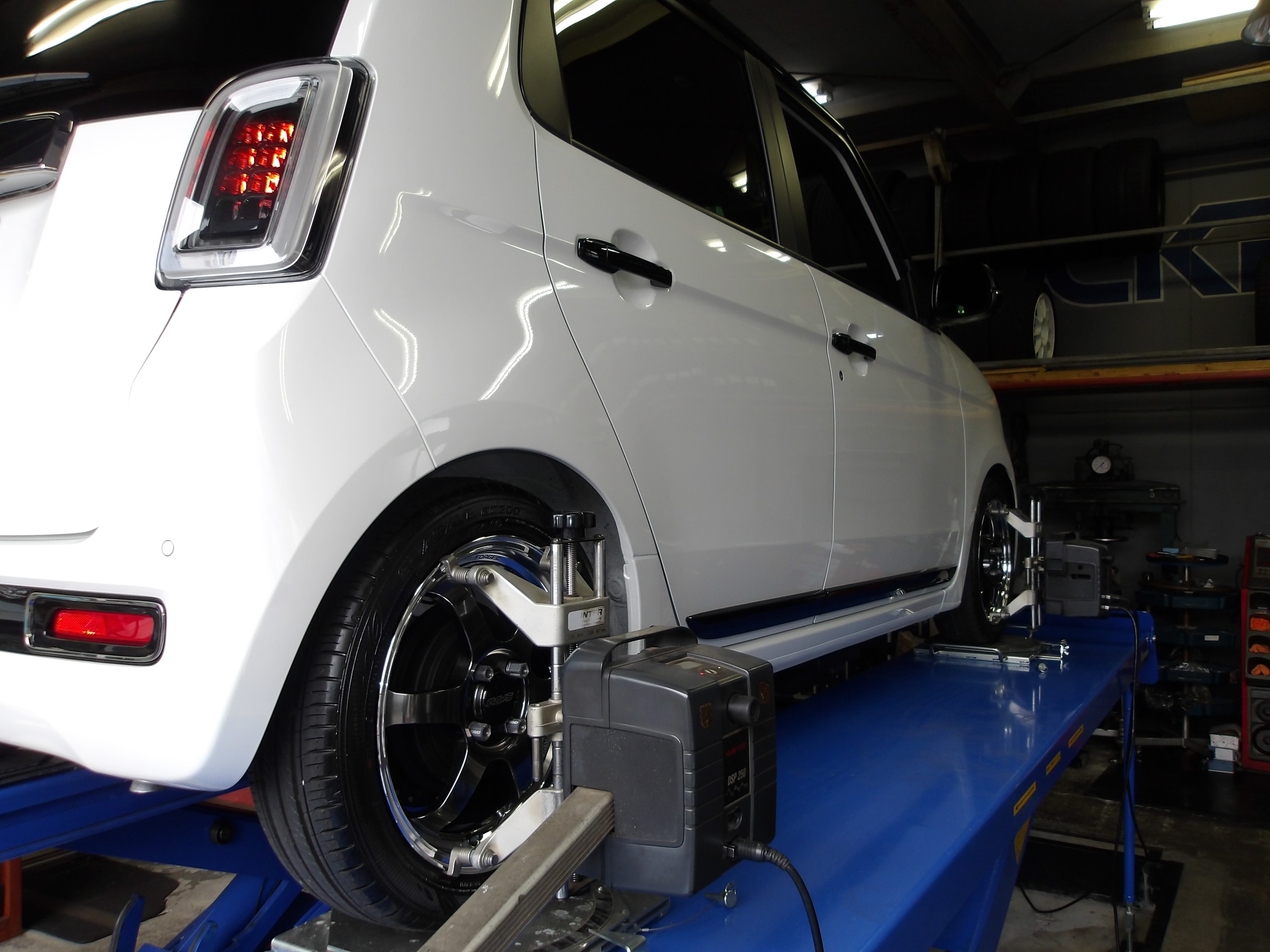 ホンダ N-ONE RS JG3 車高調キット取り付け作業！ | 店舗お