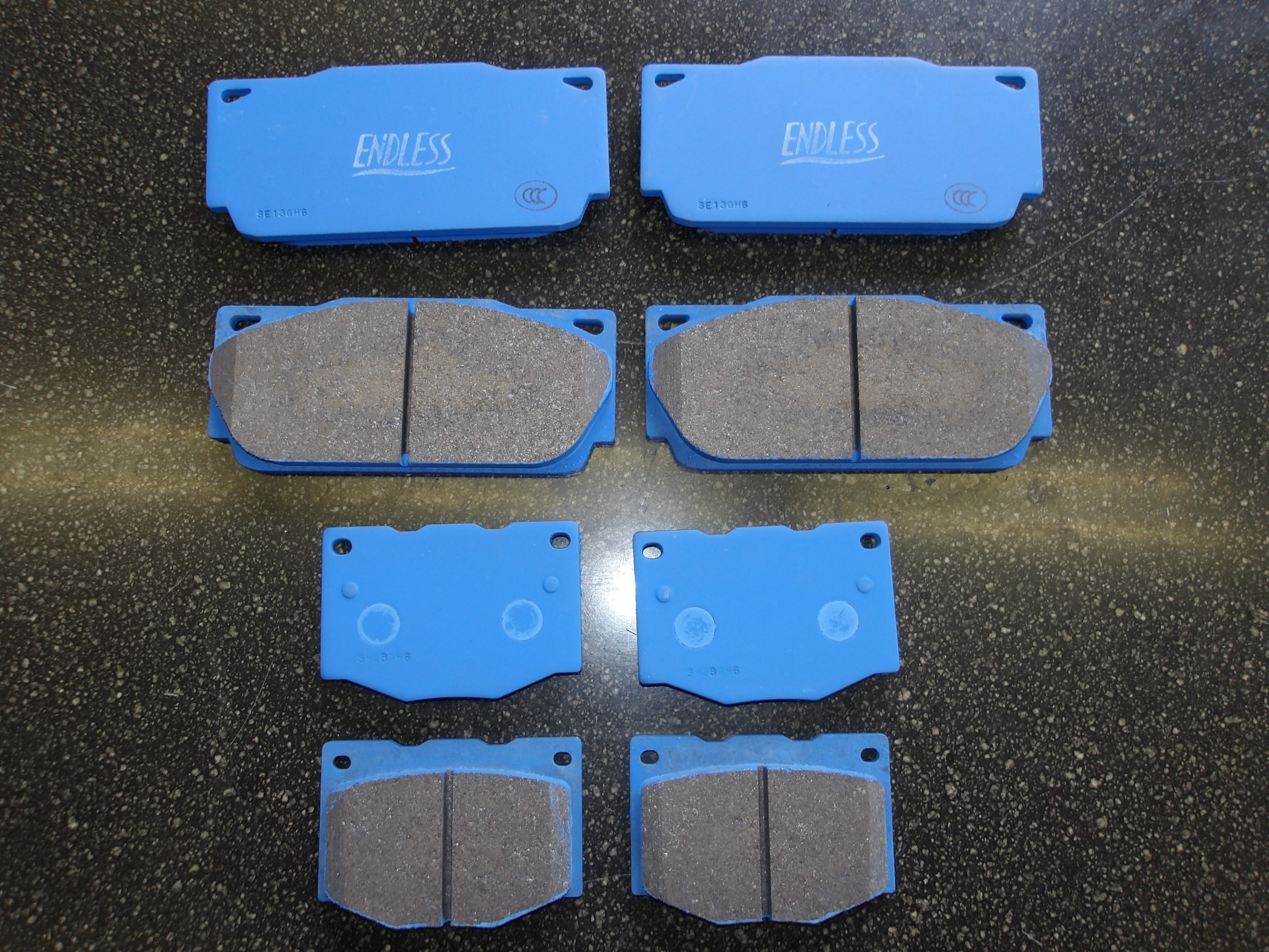 86（ZN6）エンドレス製スポーツブレーキパッド「MX72プラス」装着