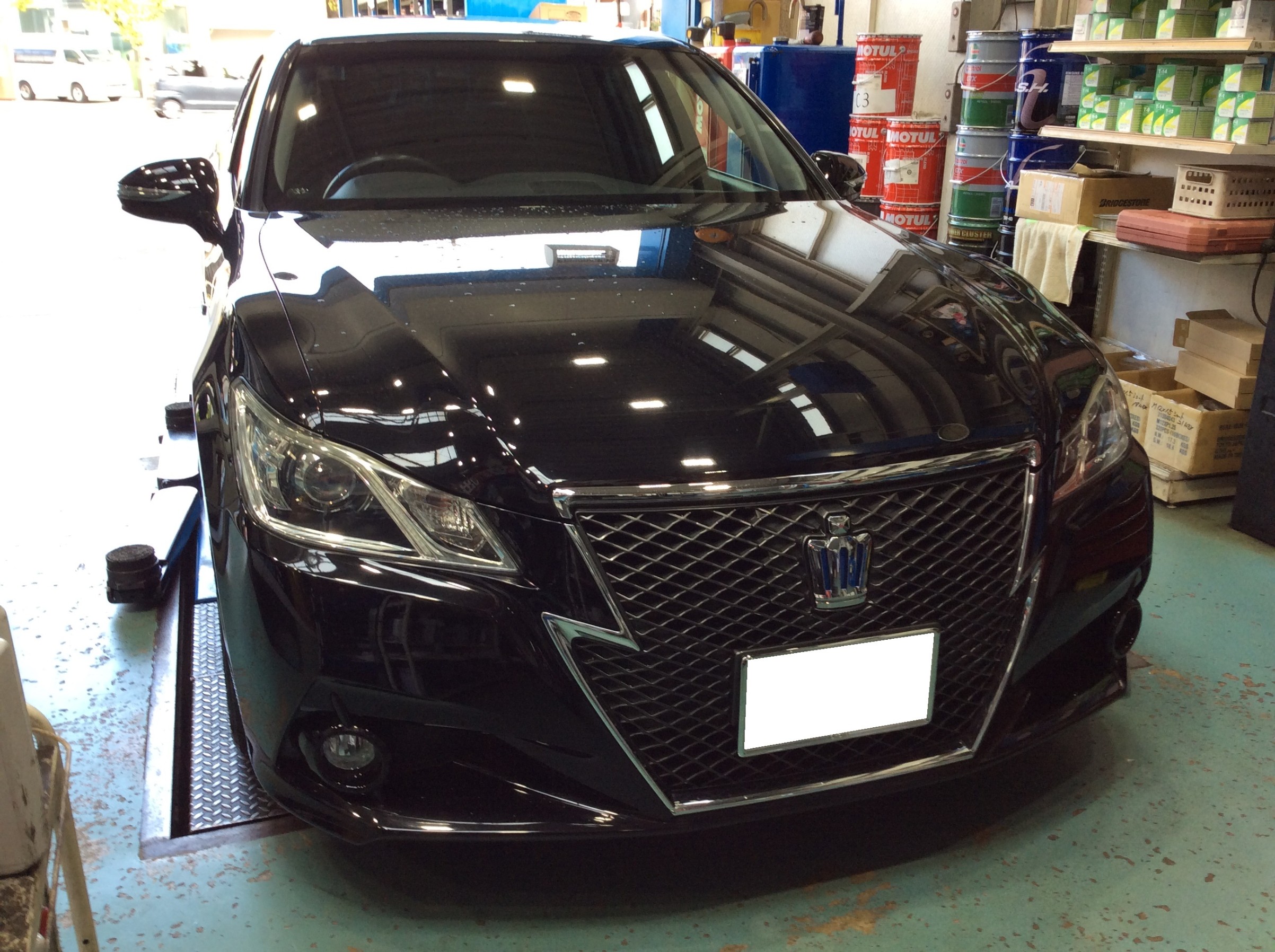 トヨタ CROWN AWS210 純正ショック クラウンアスリート ハイブリッド