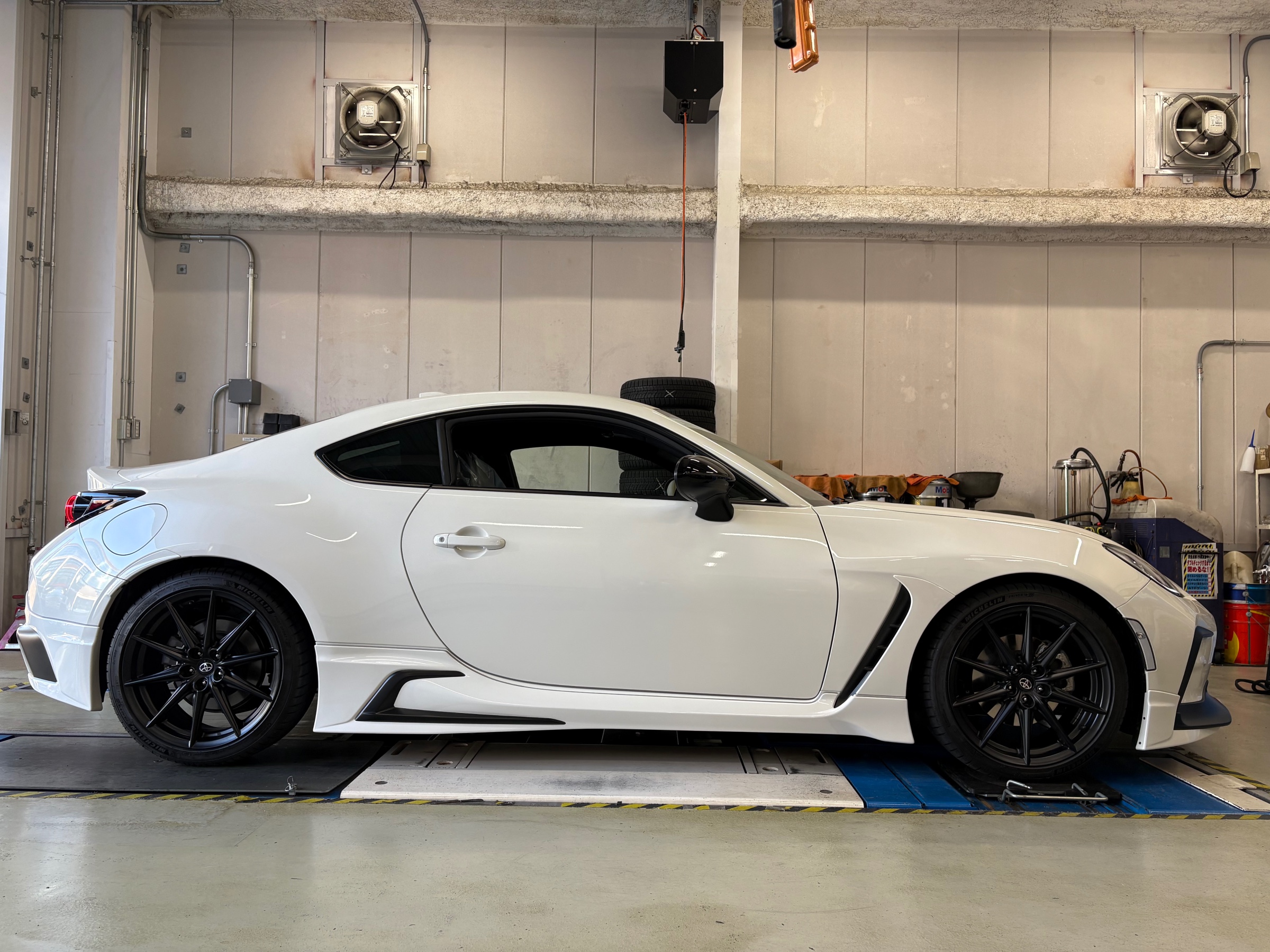 トヨタGR86×テイン フレックスZ 車高調キット、アライメント調整