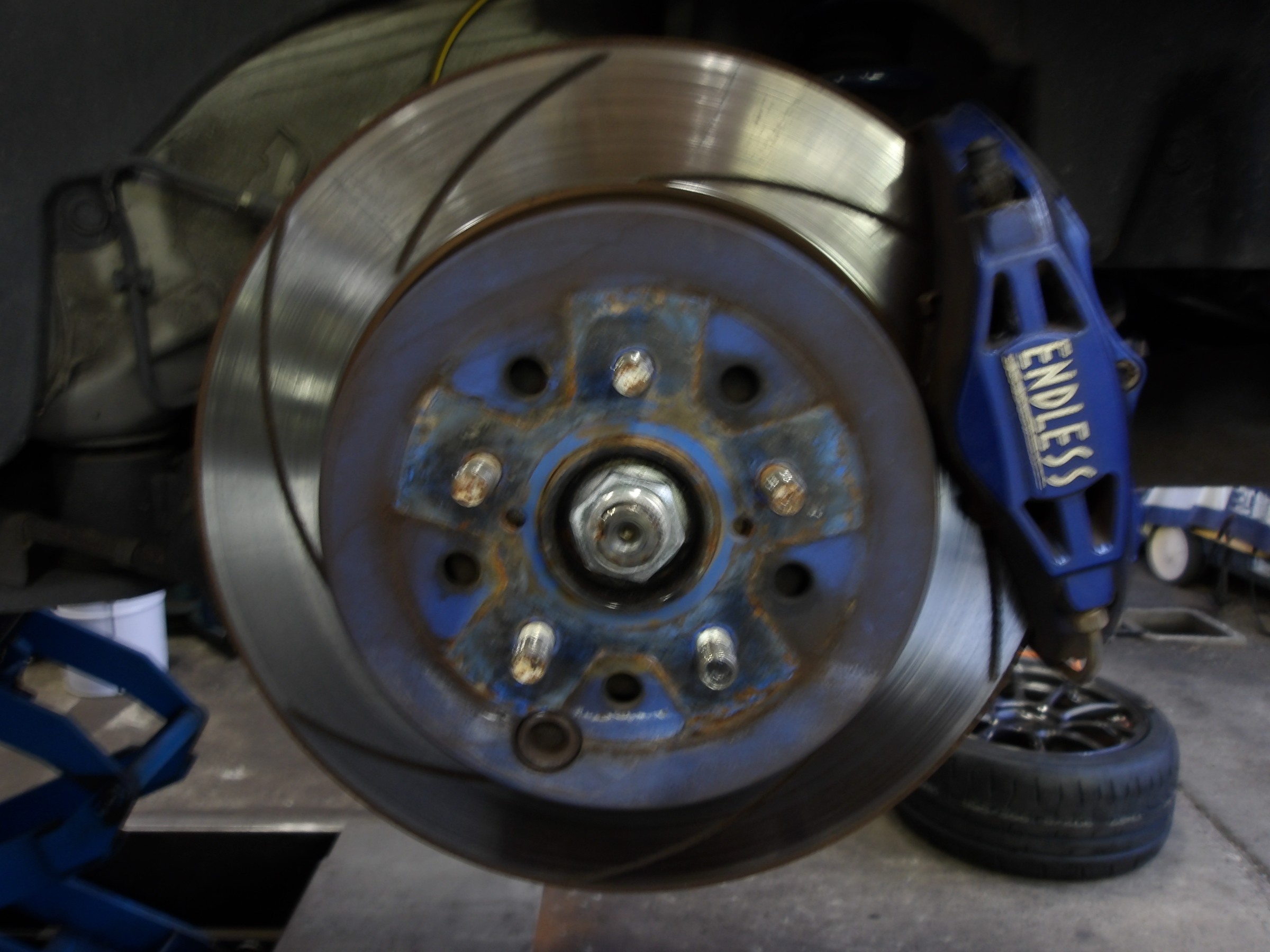 86（ZN6）エンドレス製スポーツブレーキパッド「MX72プラス」装着