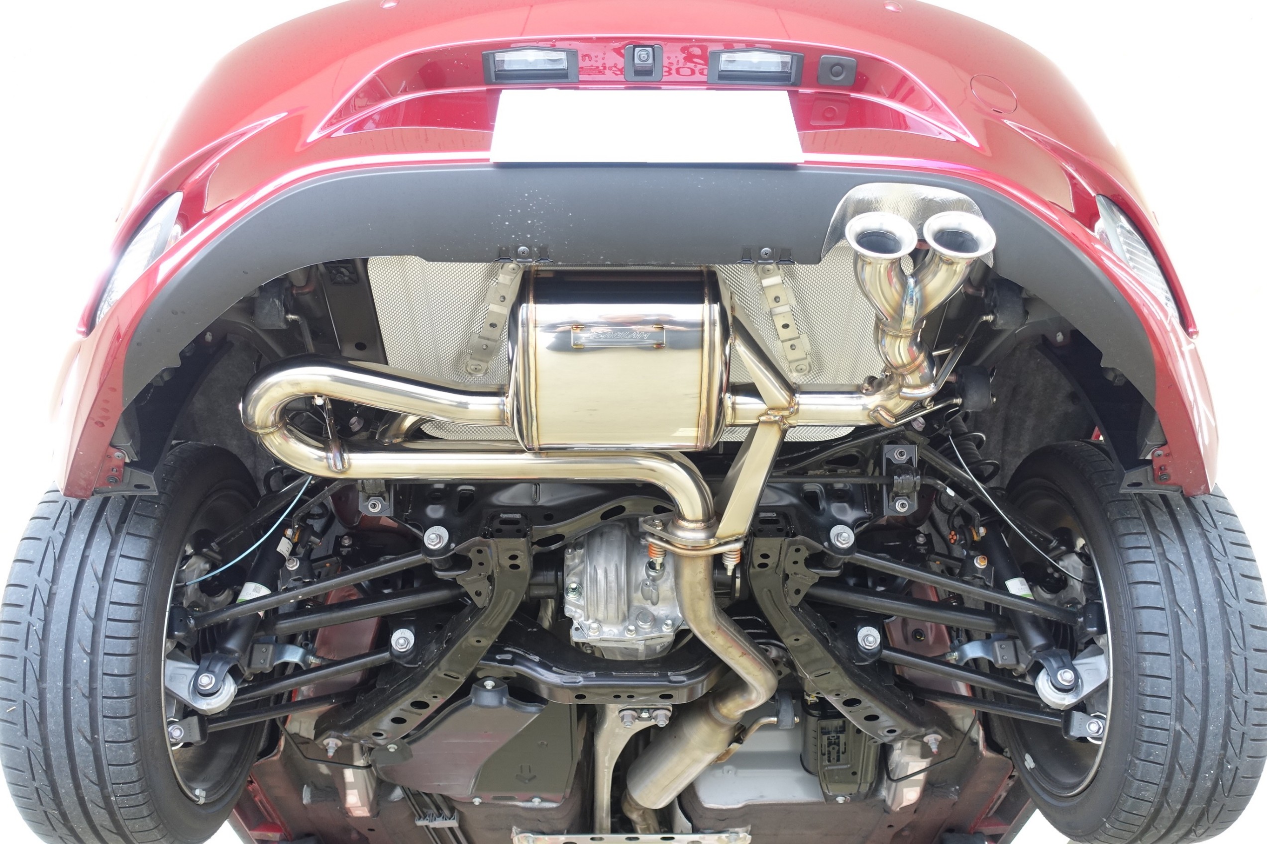 独特の快音と美しい見た目が“サクラム管”の特徴です！マツダ