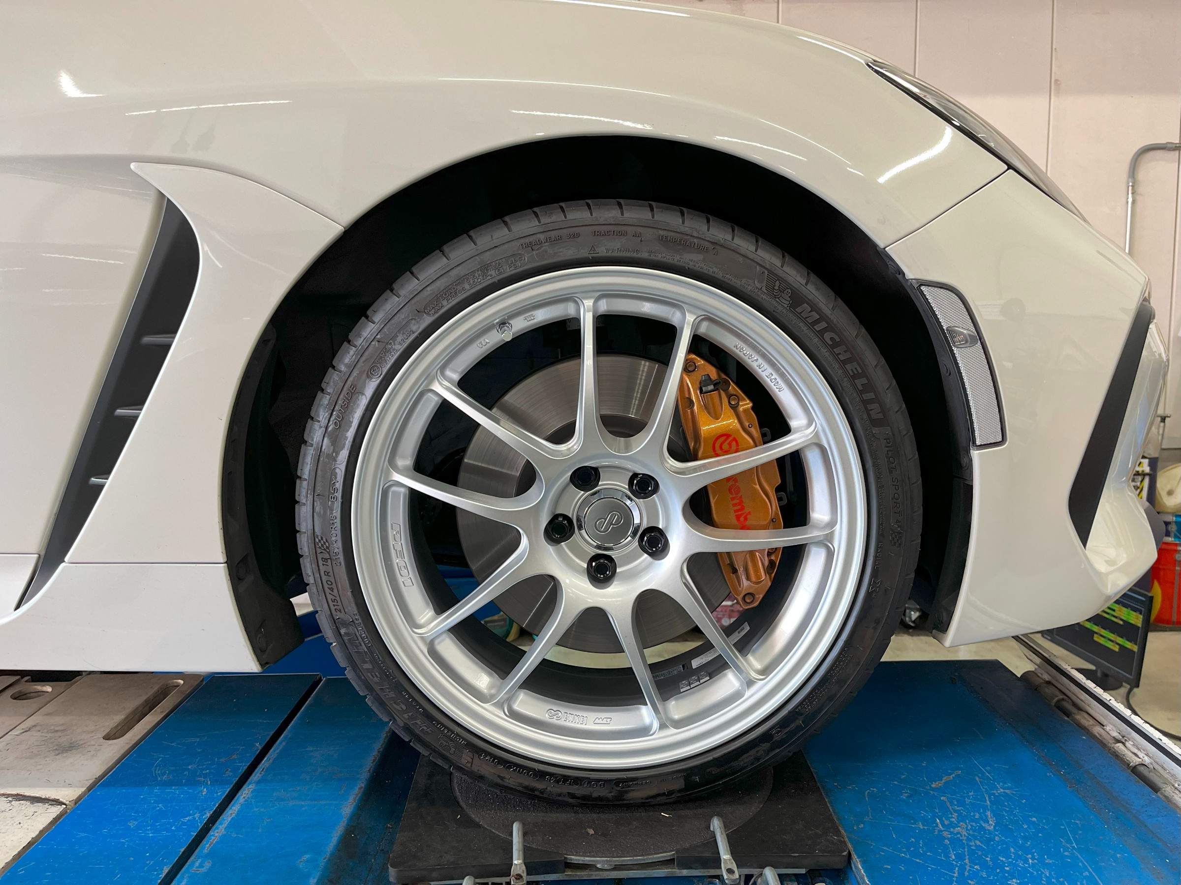 BRZ STI SPORT ZD8 BREMBO 