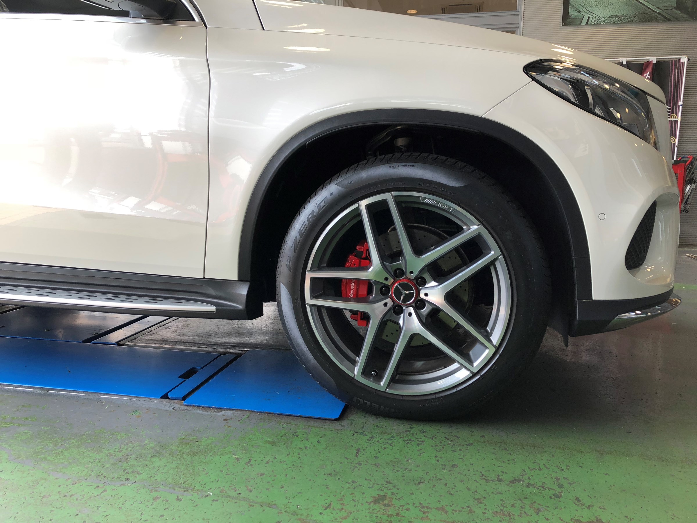ベンツ ホイールセンターキャップ 車外アクセサリー | dretiennemaritz