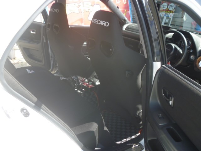 お前の車はどぉ なってんだ トヨタ アルテッツァ インテリア インテリア Recaroシート アフターパーツ取り付け事例 コクピット 麻生 お店の得意技紹介