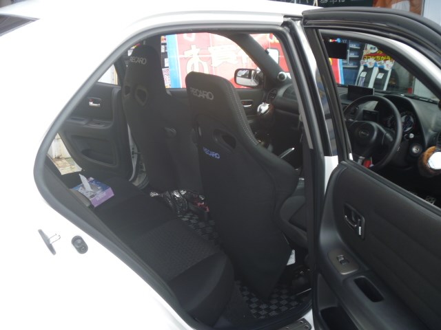 お前の車はどぉ なってんだ トヨタ アルテッツァ インテリア インテリア Recaroシート アフターパーツ取り付け事例 コクピット 麻生 お店の得意技紹介
