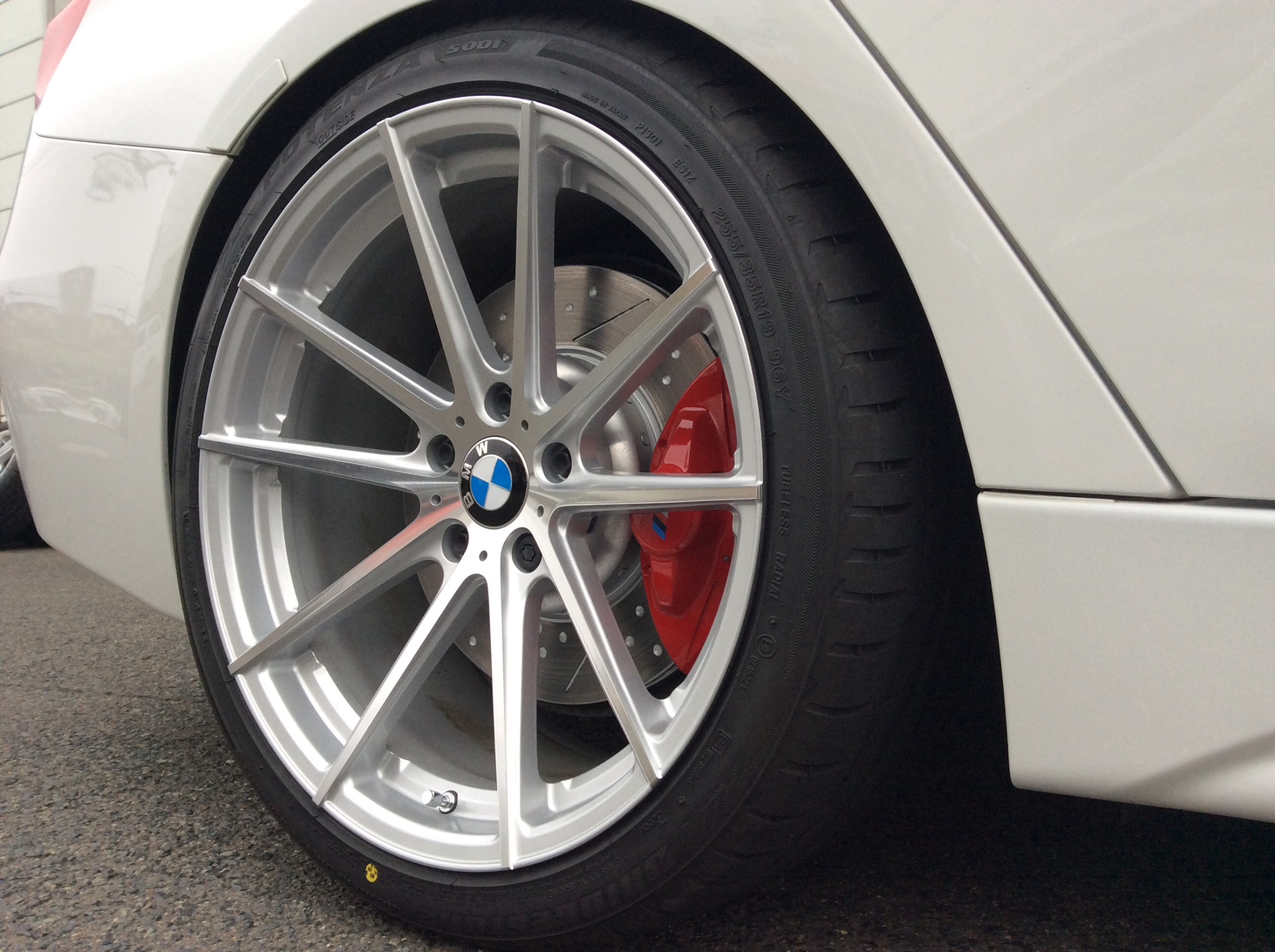 純正ブレンボでブレーキのグレードアップ！ | BMW 3シリーズ 足まわり