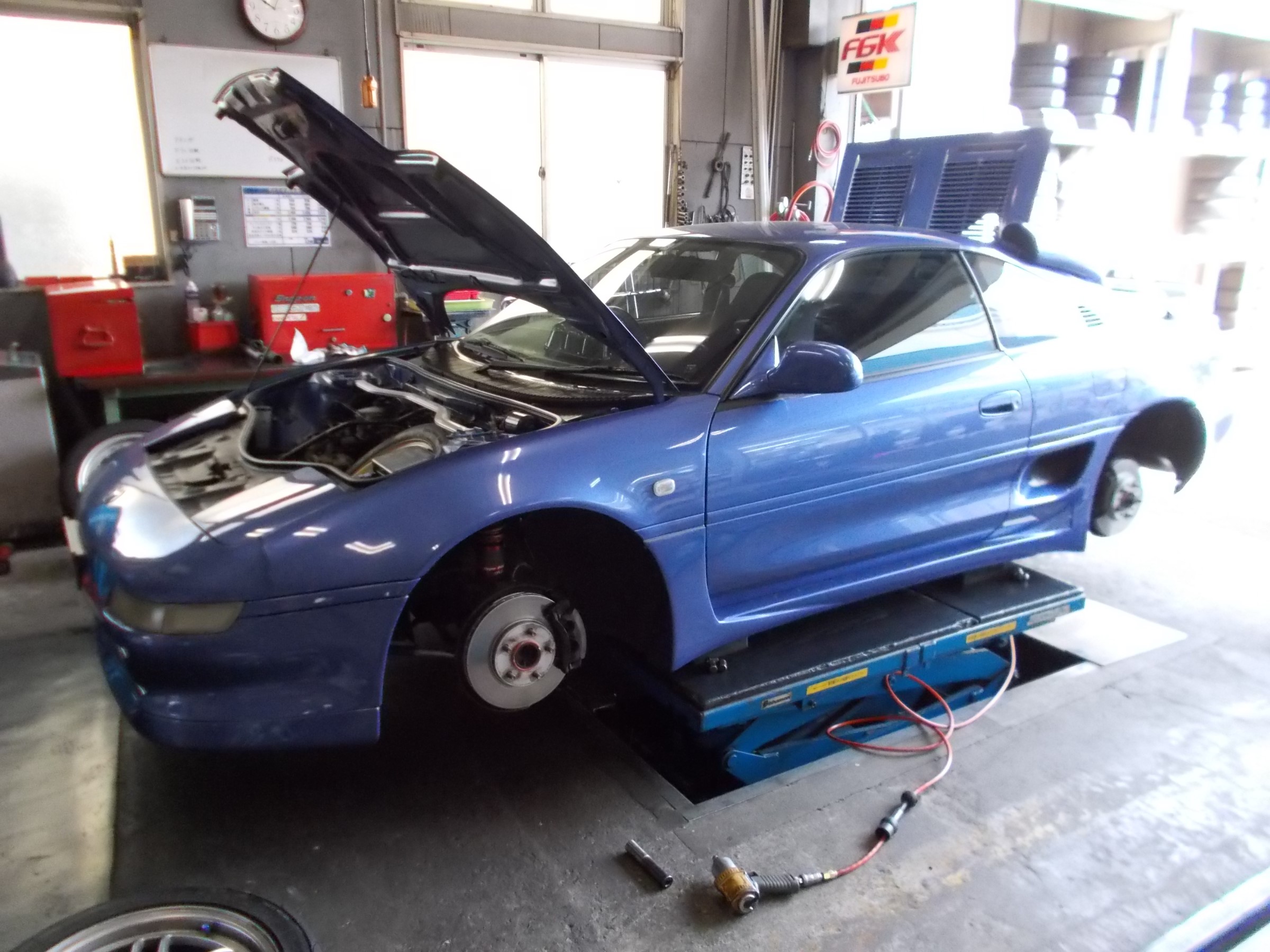 MR2 アペックス製車高調装着（中古品）＆アライメント作業
