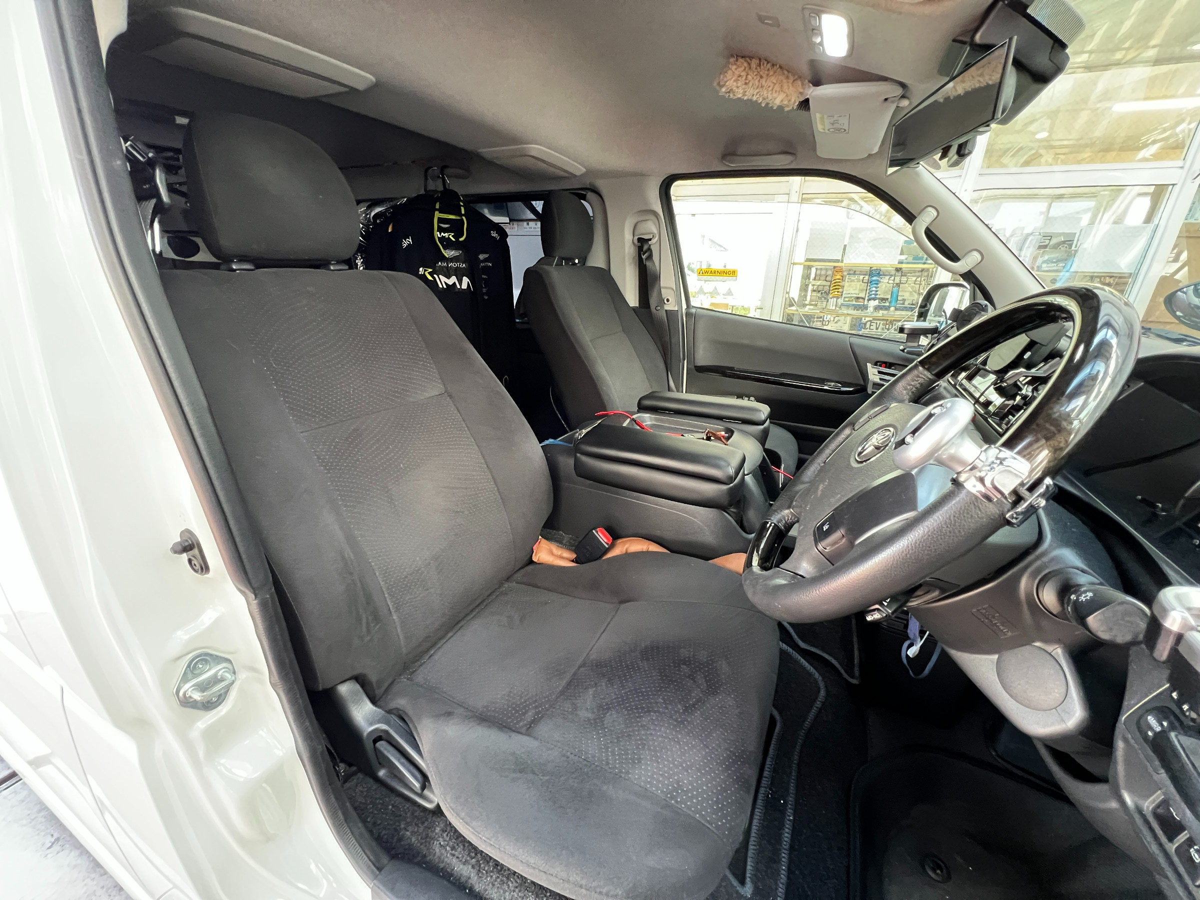 ◇トヨタ 200系 ハイエース ◇RECARO シート LX-F WL110H 運転席 