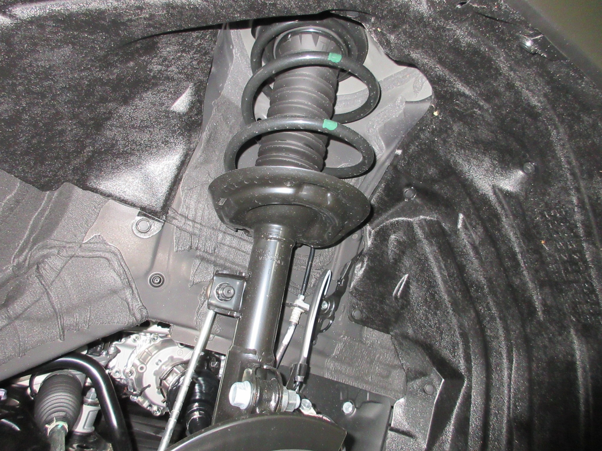 SUVのリフトアップカスタム | トヨタ RAV4 足まわり