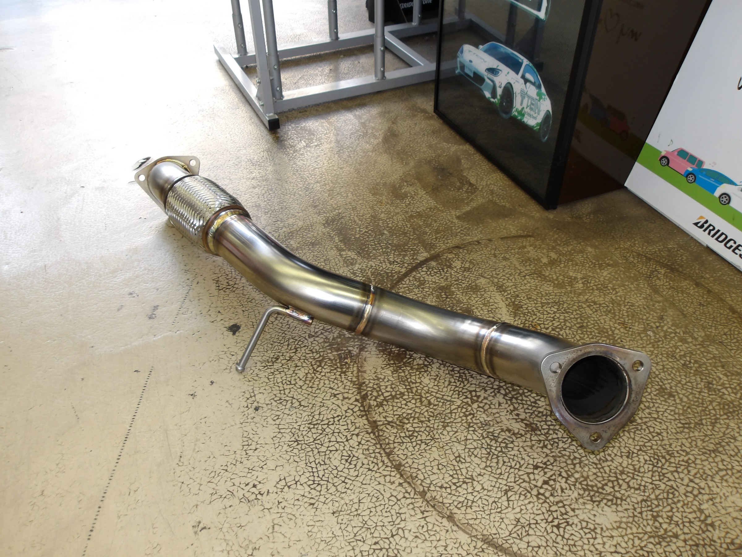 シビック タイプR（FL5）フジツボ製フロントパイプ装着。 | ホンダ