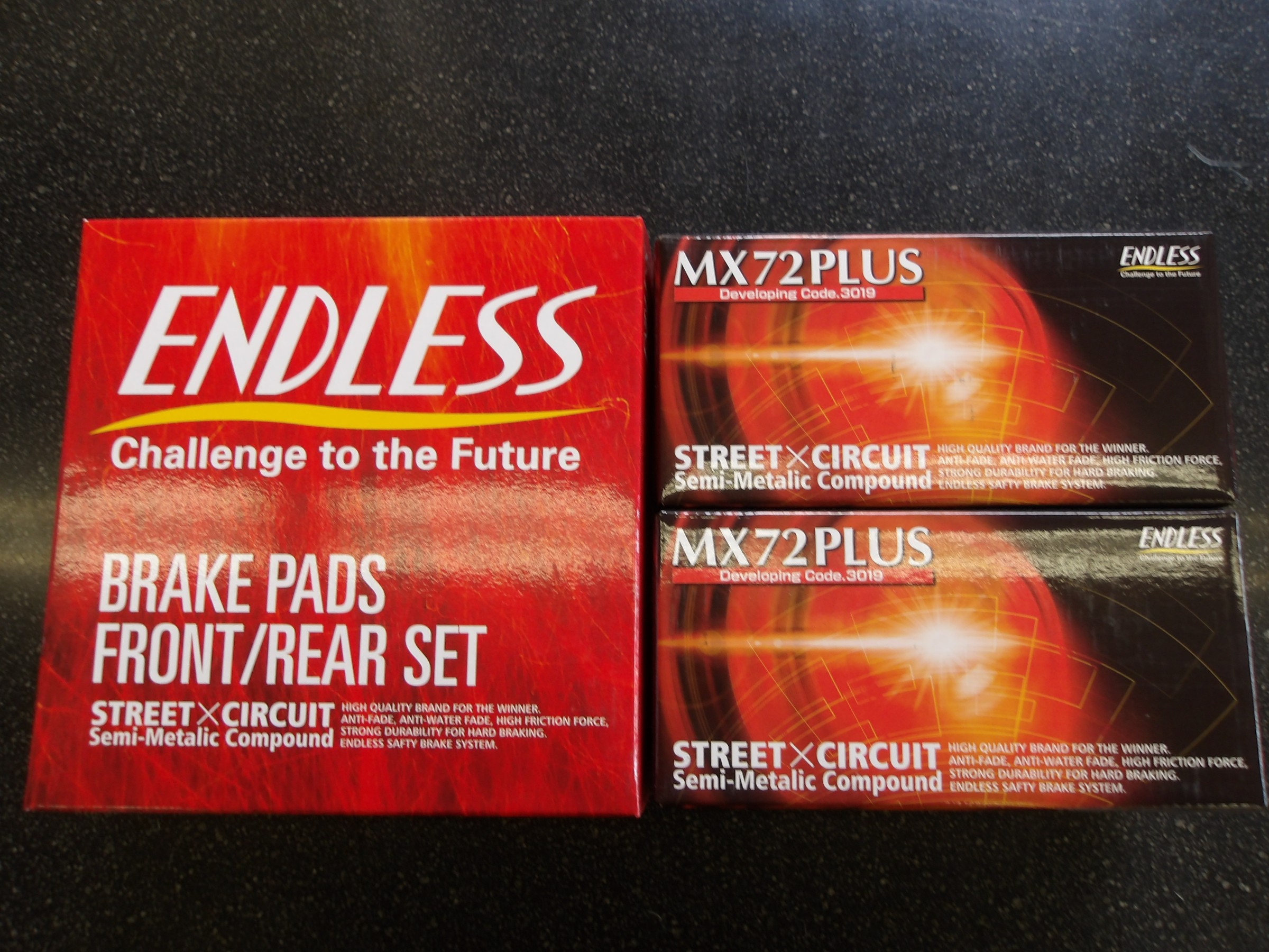 GR86（ZN8）エンドレス製スポーツブレーキパッド「MX72プラス」装着