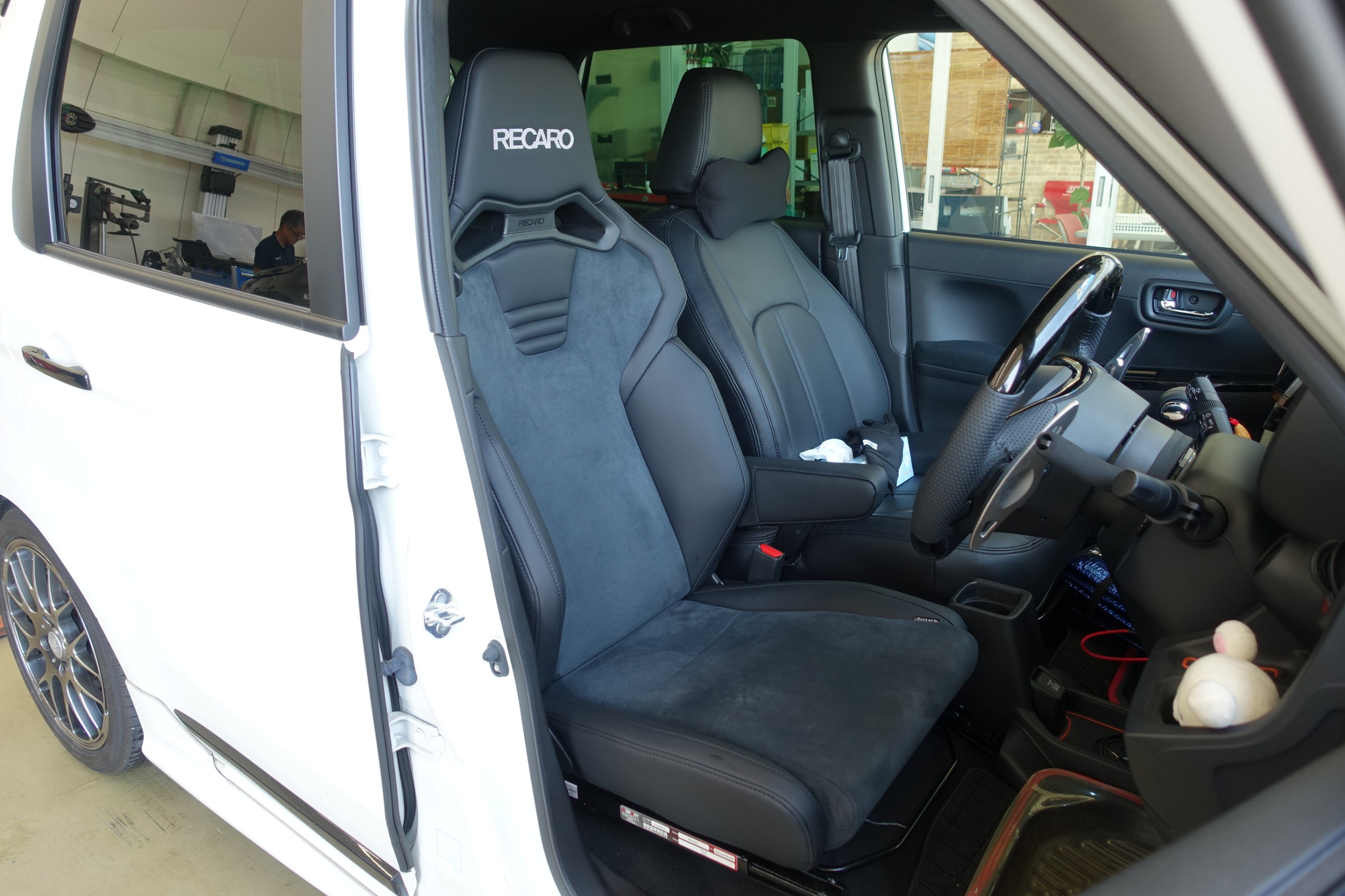 事前準備の効果もあって抜群のドライビングポジションがゲット出来まし