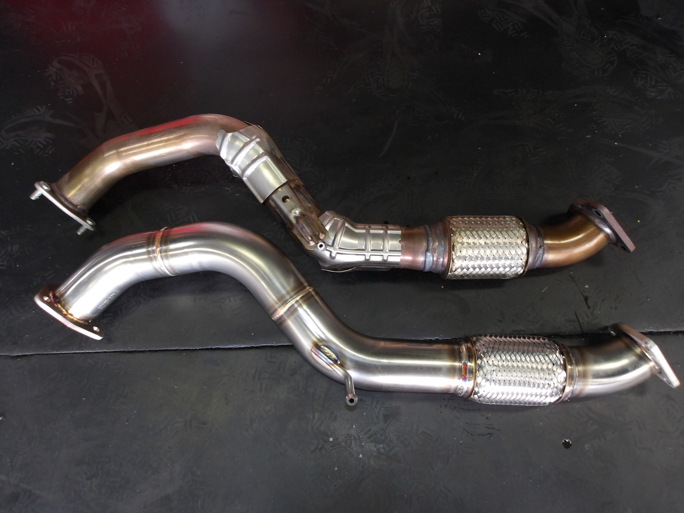 シビック タイプR（FL5）フジツボ製フロントパイプ装着。 | ホンダ