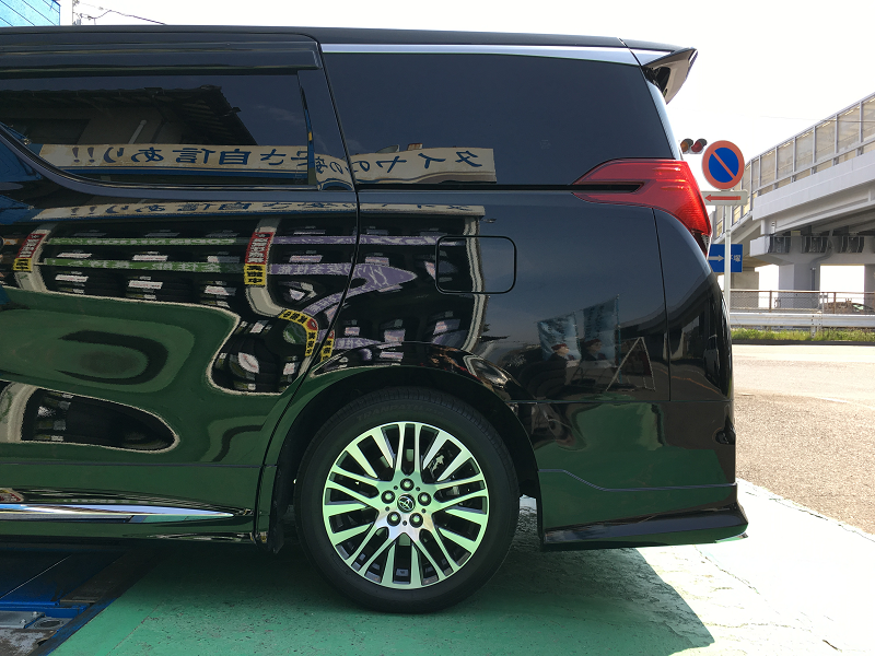 30型アルファード車高調、20インチアルミ装着 | トヨタ 30型アルファード車高調、20インチアルミ装着 | トヨタ
