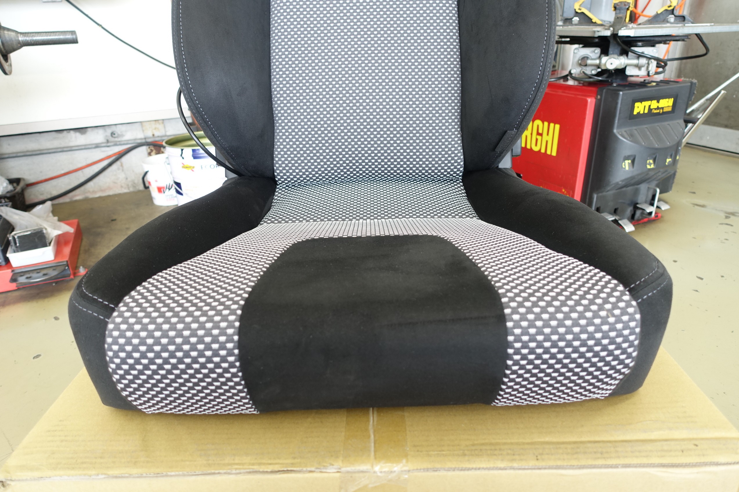 金消⚪︎ 1g×3=3g 東Y7-1010☆1F 大好きな“バン”にカッコ良い見た目と快適性を求めて2つの厳選パーツを