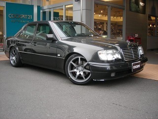 メルセデス・ベンツ W124 E500 | オーナーズカーインデックス
