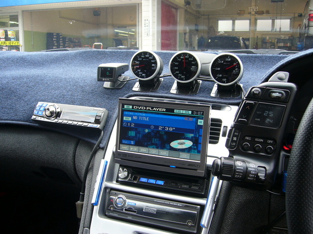 駐車場で一番目立っているZ32 バージョン2 | オーナーズカー