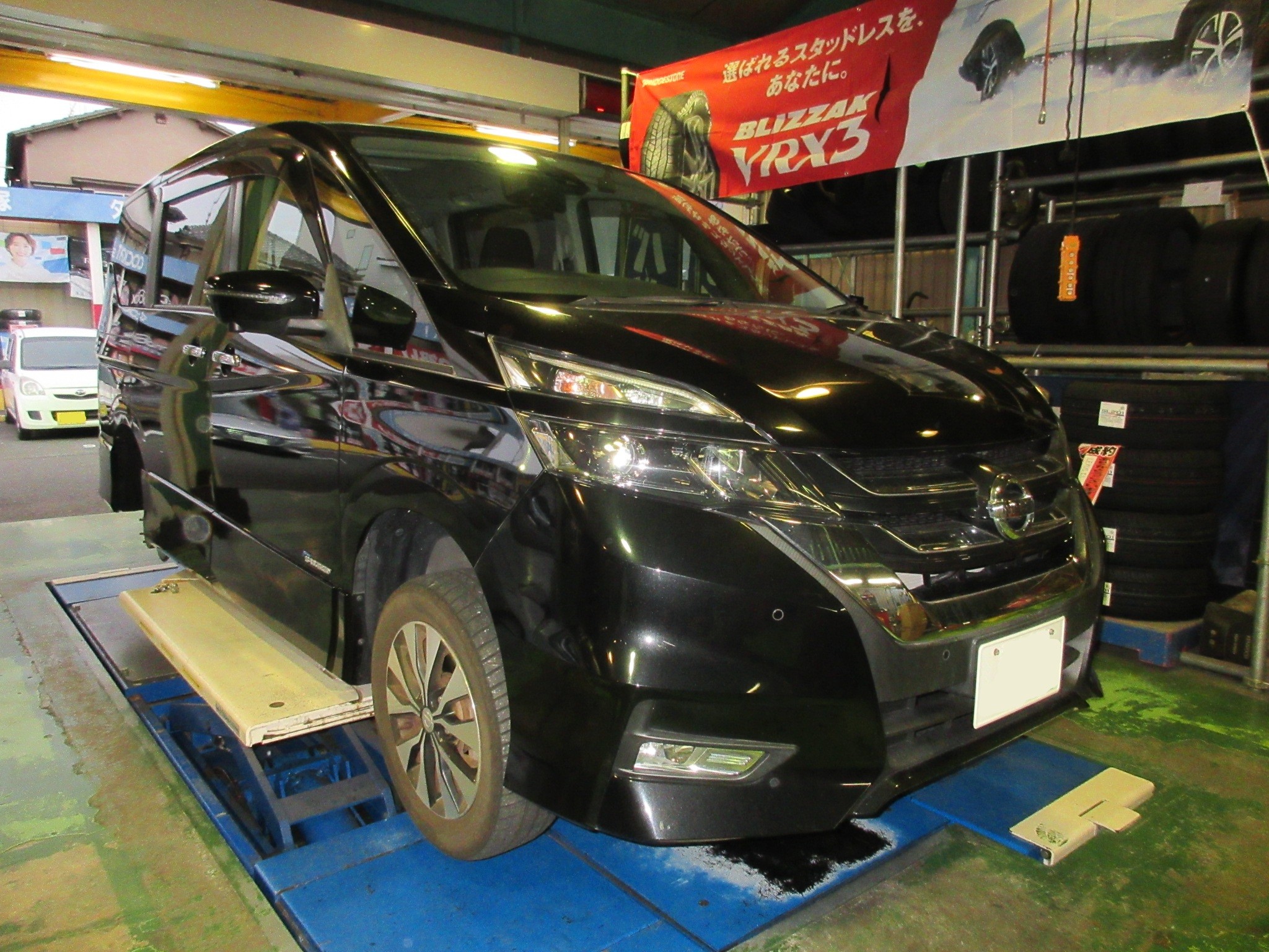 タイヤ交換＆ついでにタイヤローテーション | 日産 セレナ