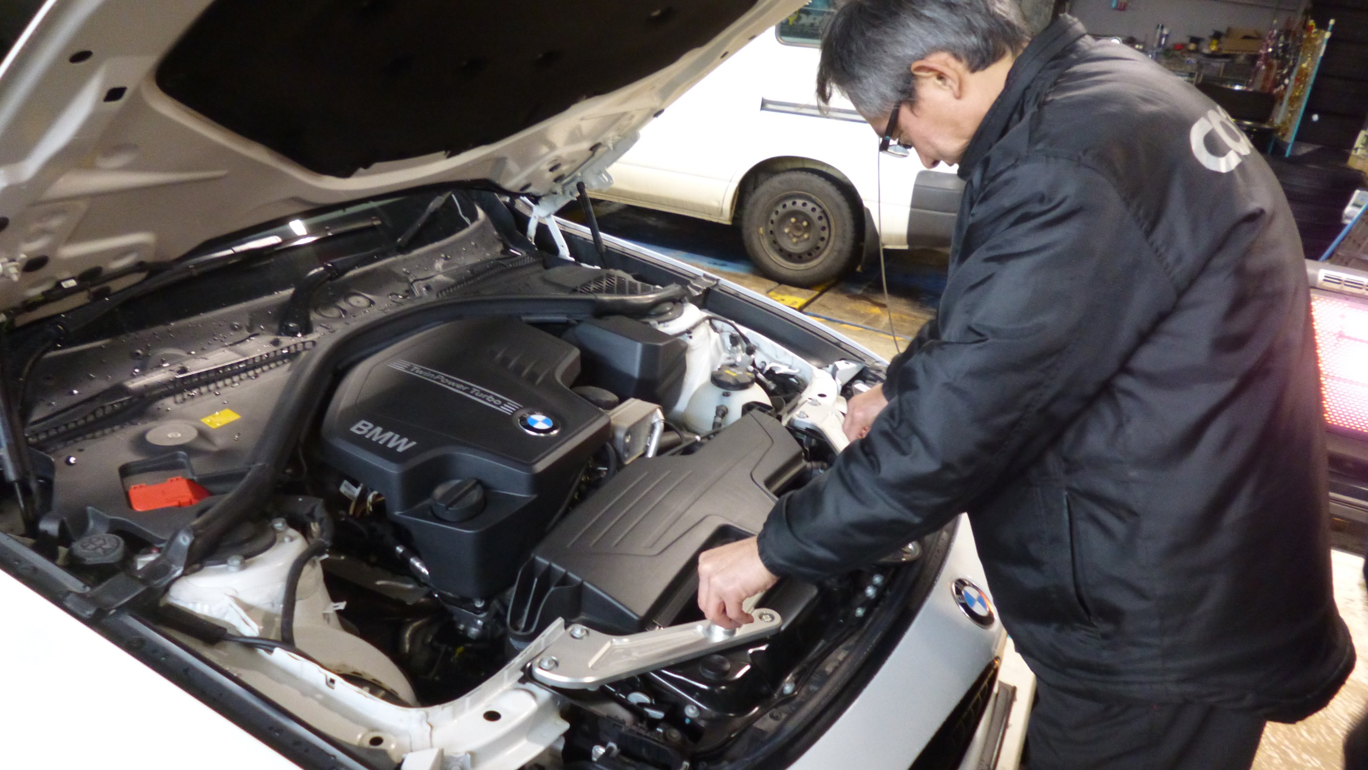 cpm の新商品 F型 BMW用 Front End Brace（フロント エンド ブレース 