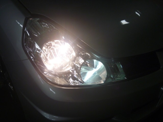 Y12のヘッドライトをled化 日産 ウイングロード Hid Led その他電装系 Hid Led その他電装系 Ledバルブ取り付け アフターパーツ取り付け事例 コクピット 麻生 お店の得意技紹介