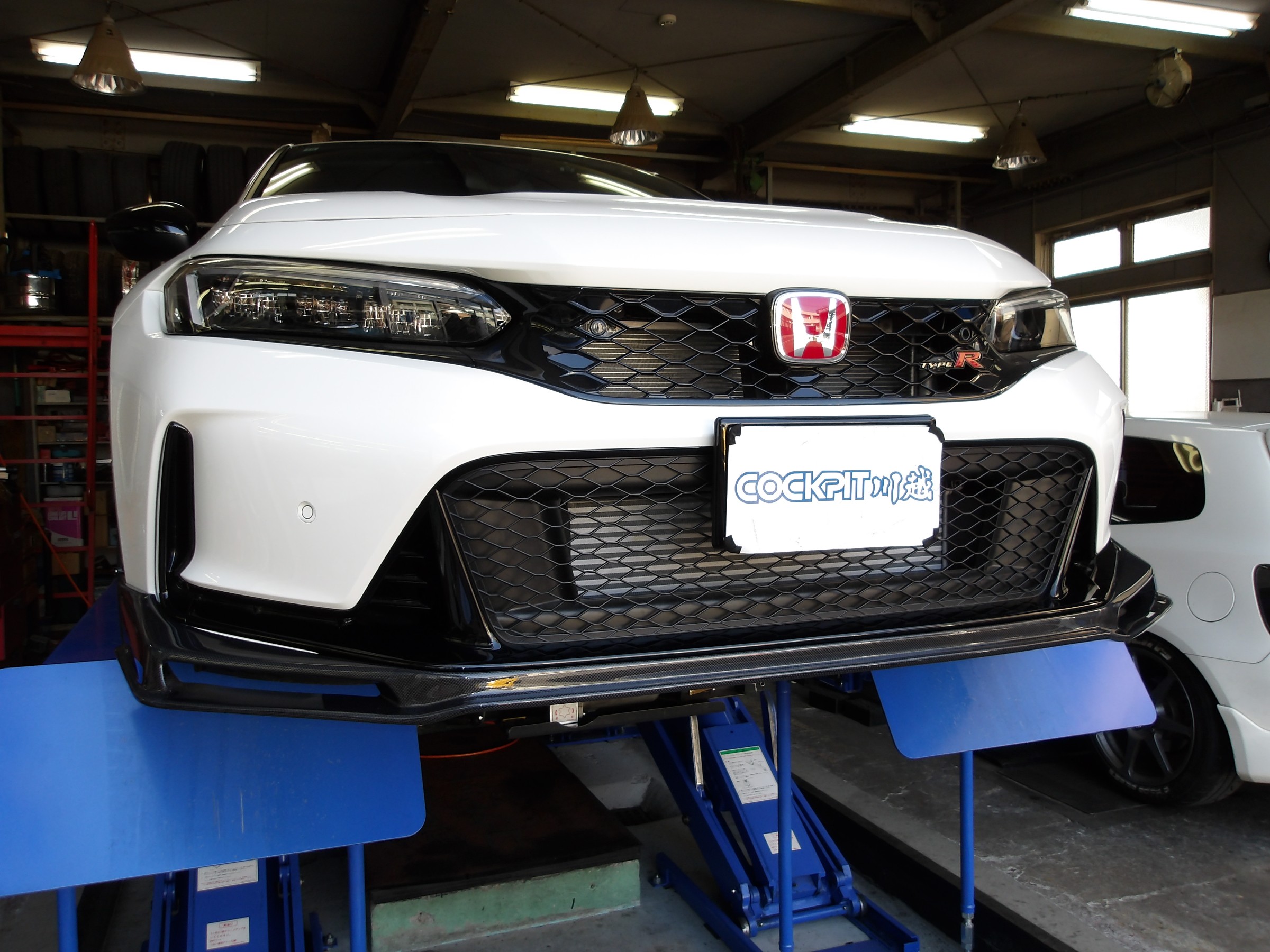シビック タイプR（FL5）スプーン製フロントカーボンリップ