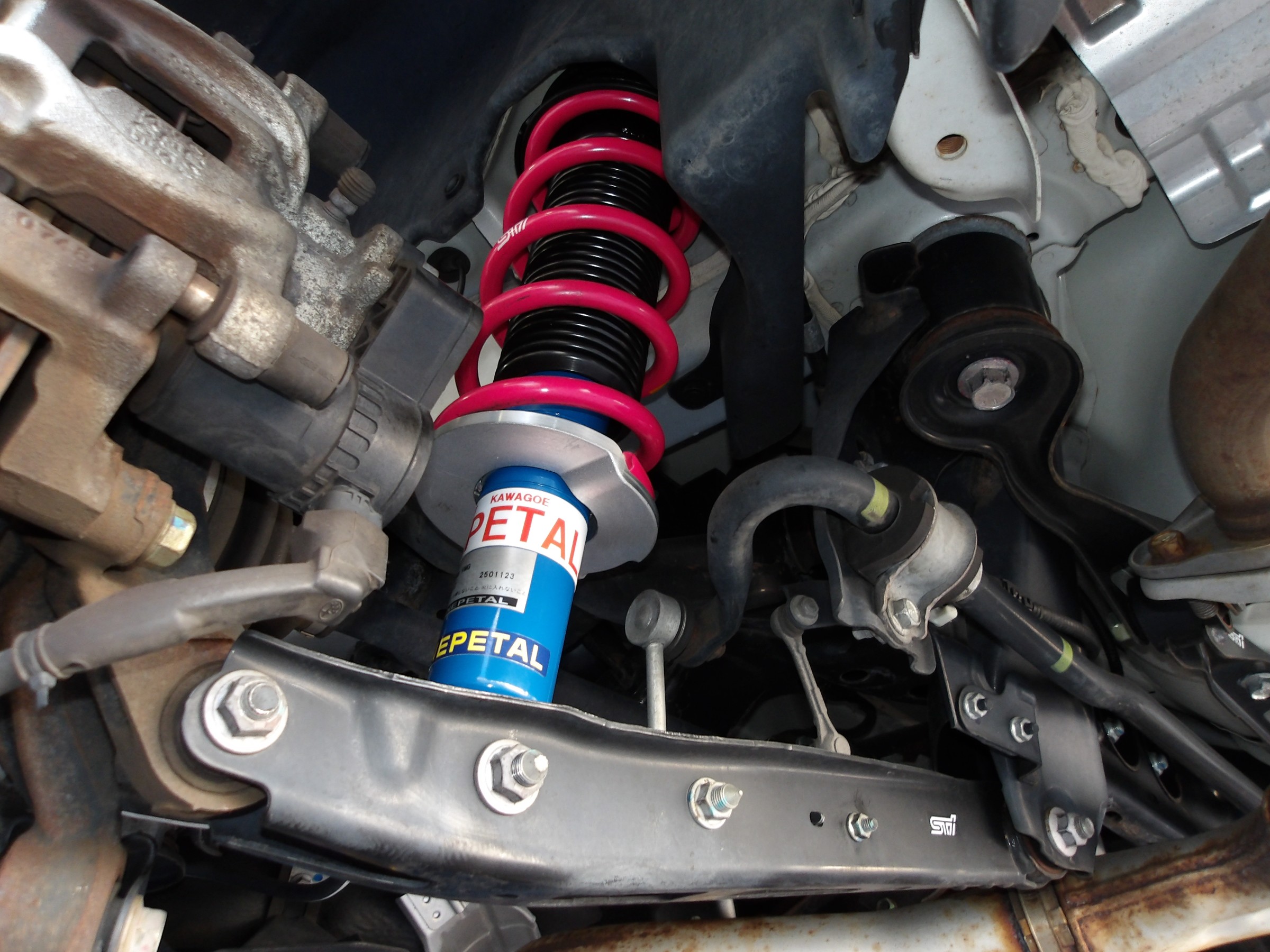 レヴォーグ（VMG）エナペタル製純正ビルシュタイン加工リビルト