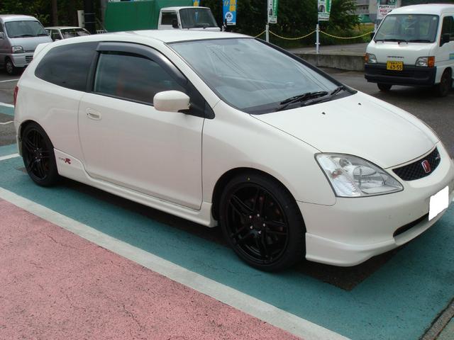 ホンダ シビック Type R Ep3 オーナーズカーインデックス カスタマイズカー紹介 コクピット 121 お客さまの車高調 ドレスアップ カスタマイズなど加工取付事例車両の紹介
