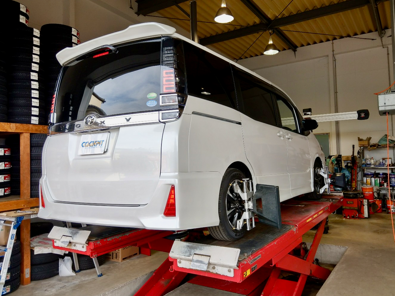 ヴォクシーのHKS車高調・ハイパーマックスSスタイルLに関する