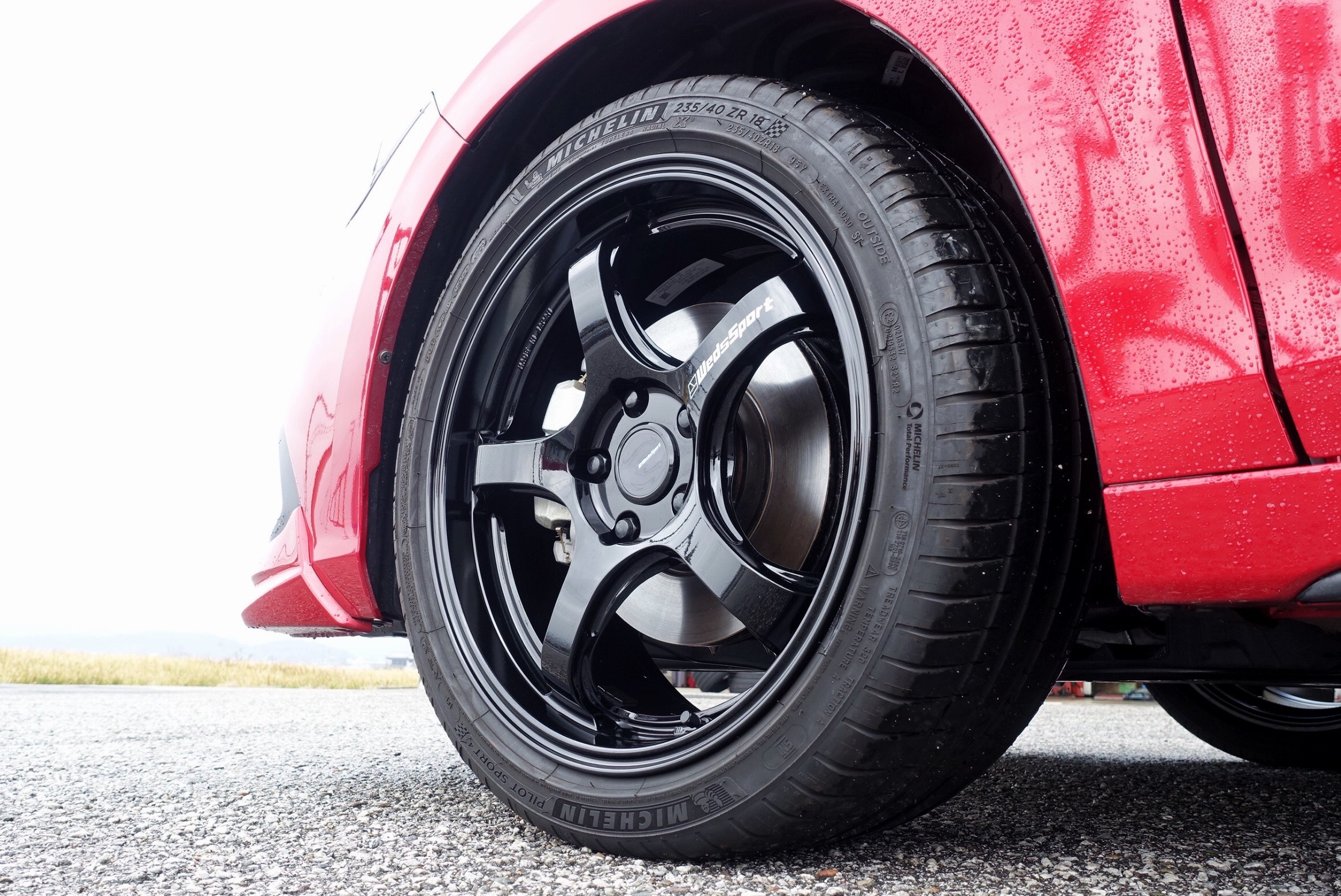 赤と黒のコントラストで力強い印象に仕上がりました！ホンダ シビック