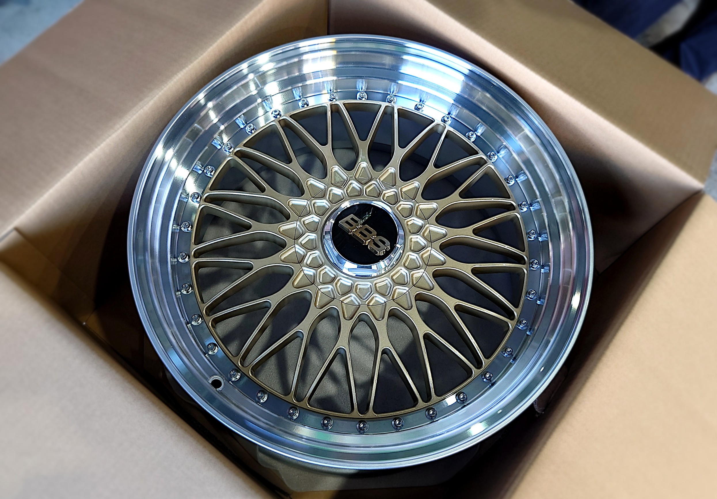 BBS スーパーRS & ブリヂストン レグノ GR-XⅢ の装着作業