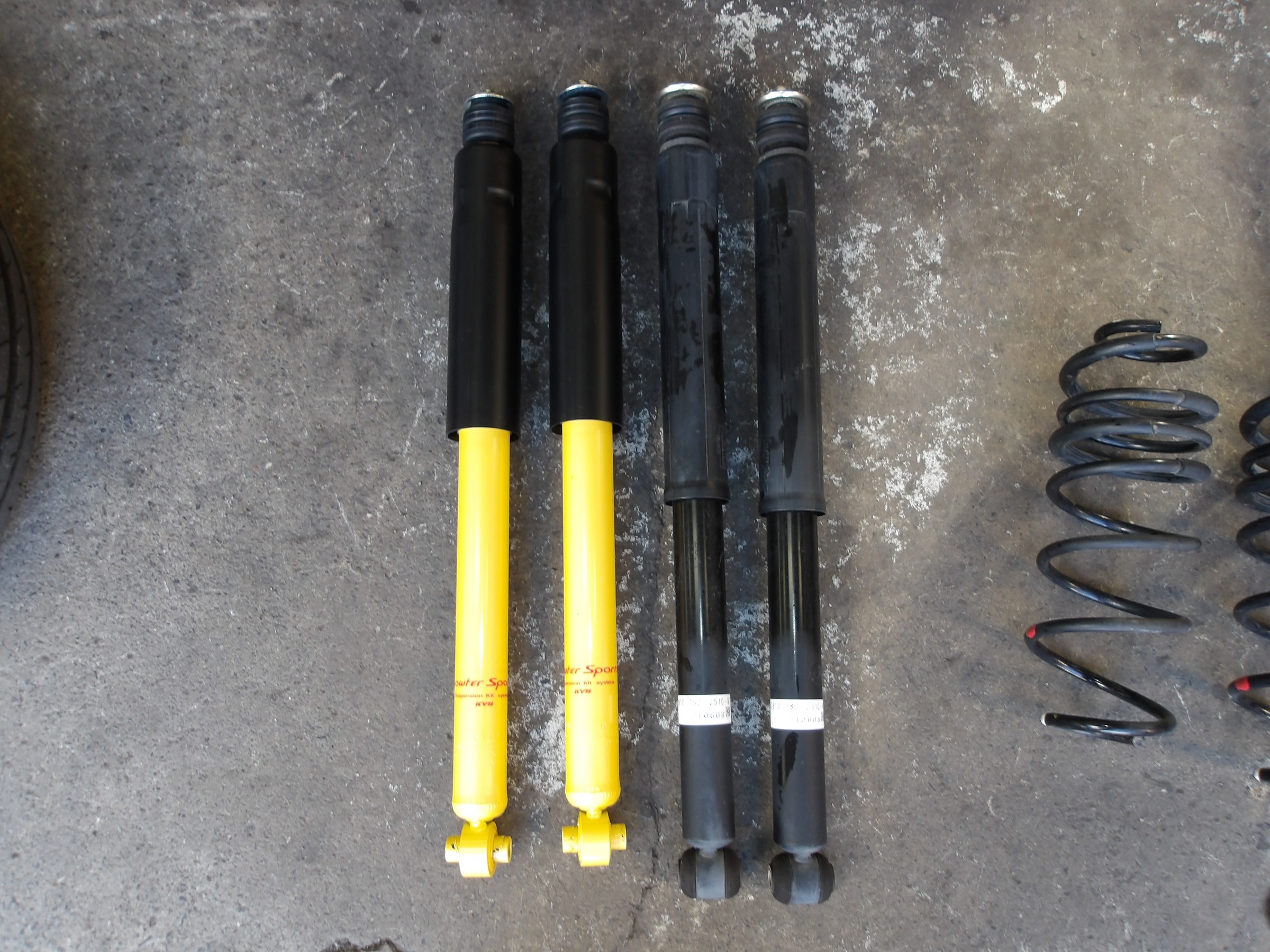 NｰONE（JG3）KYB製サスペンションキット「ローファースポーツ」装着