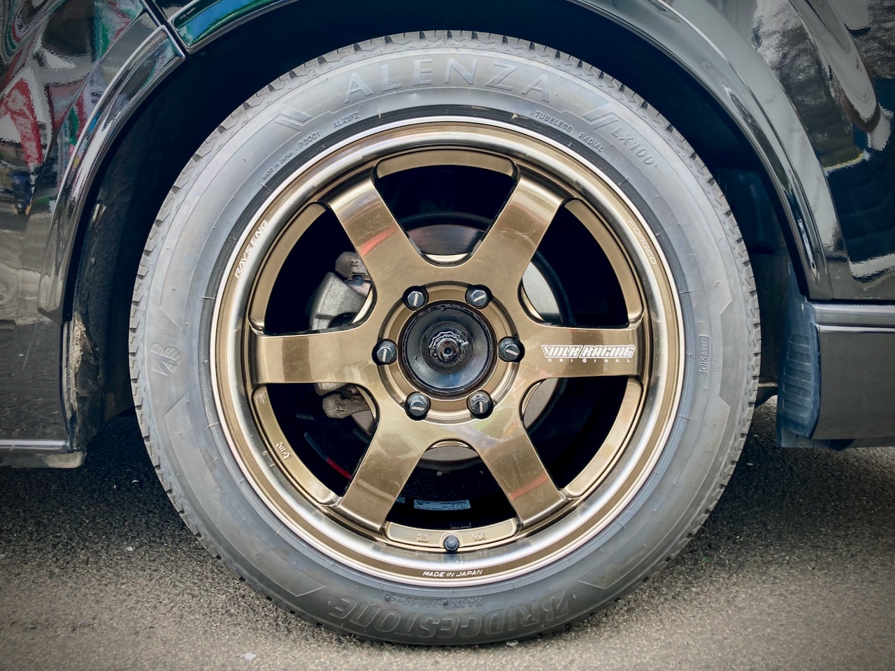 HIACE ✖ RAYS VOLK RACING TE37SB tourer SR ✖ CRS ESSEX