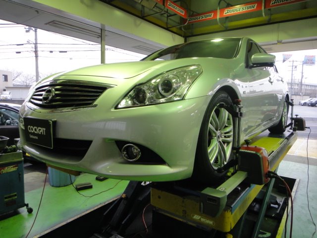 スカイラインv36セダン 車高調取り付け 日産 スカイライン 足まわり サスペンション ブレーキ 足まわり サスペンション ブレーキ サスペンションパーツ関連取付 スタッフ日記 コクピット さつま岸和田