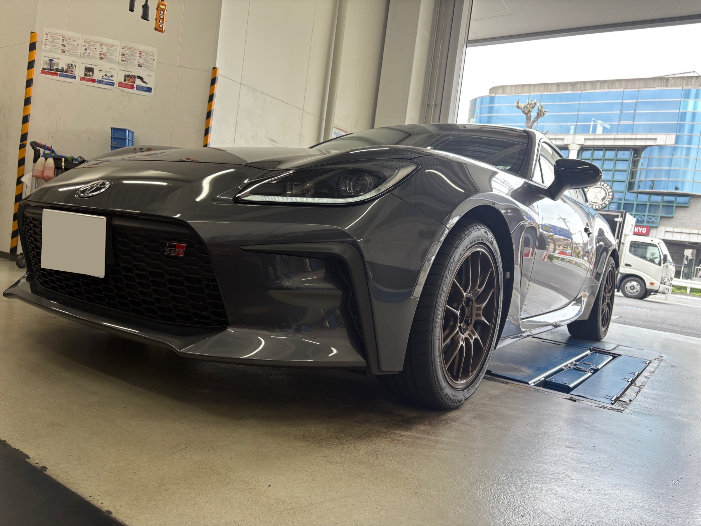 アスタ5点 Arisun Aresta A/T ZG06 265/60R18 110T