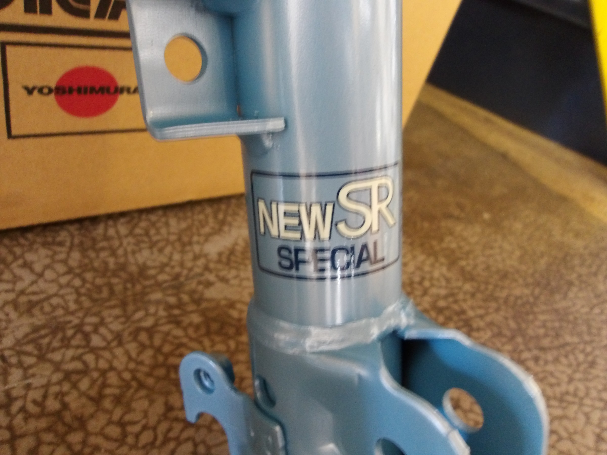 エブリイバン（DA17V）KYB製ショックアブソーバー「ニューSRスペシャル