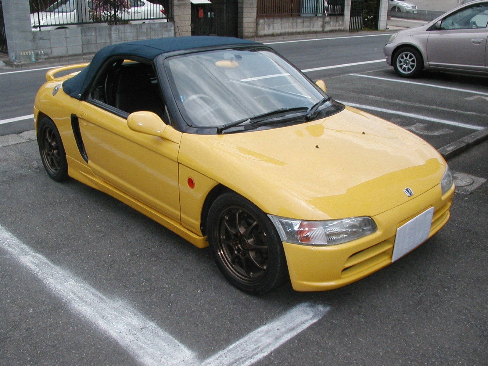 ビート エンジンオイル交換 ホンダ ビート メンテナンス オイル バッテリー他 メンテナンス オイル バッテリー他 エンジンオイル交換 作業日誌 コクピット 川越 お店の得意技紹介