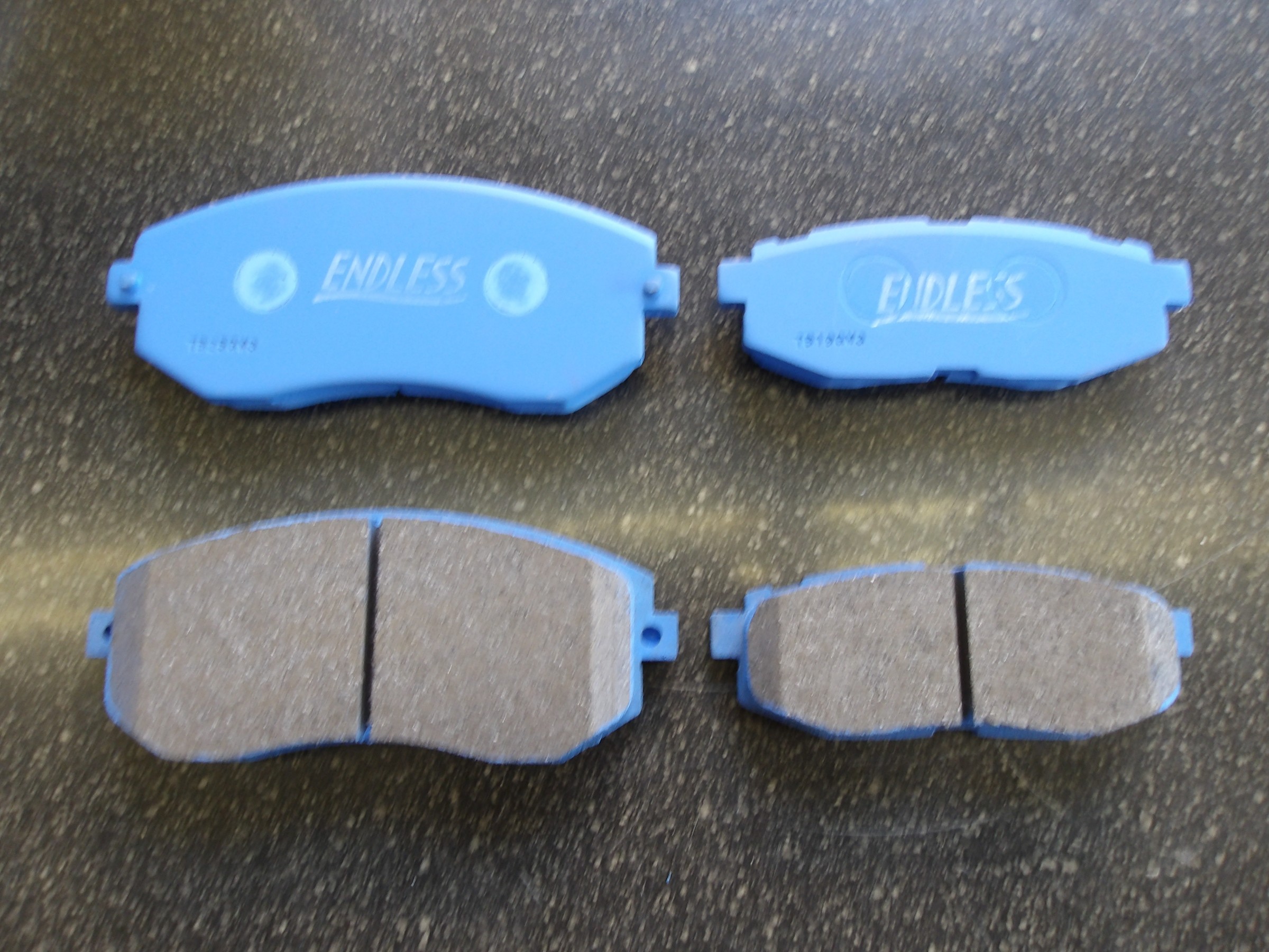 GR86（ZN8）エンドレス製スポーツブレーキパッド「CCｰRg」装着