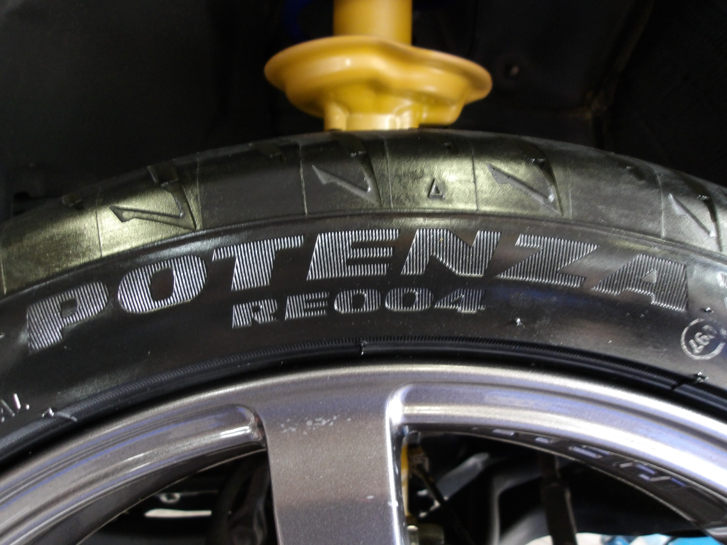 NｰONE（JG3）エンケイ製アルミホイール「PF07」＆ブリヂストンタイヤ