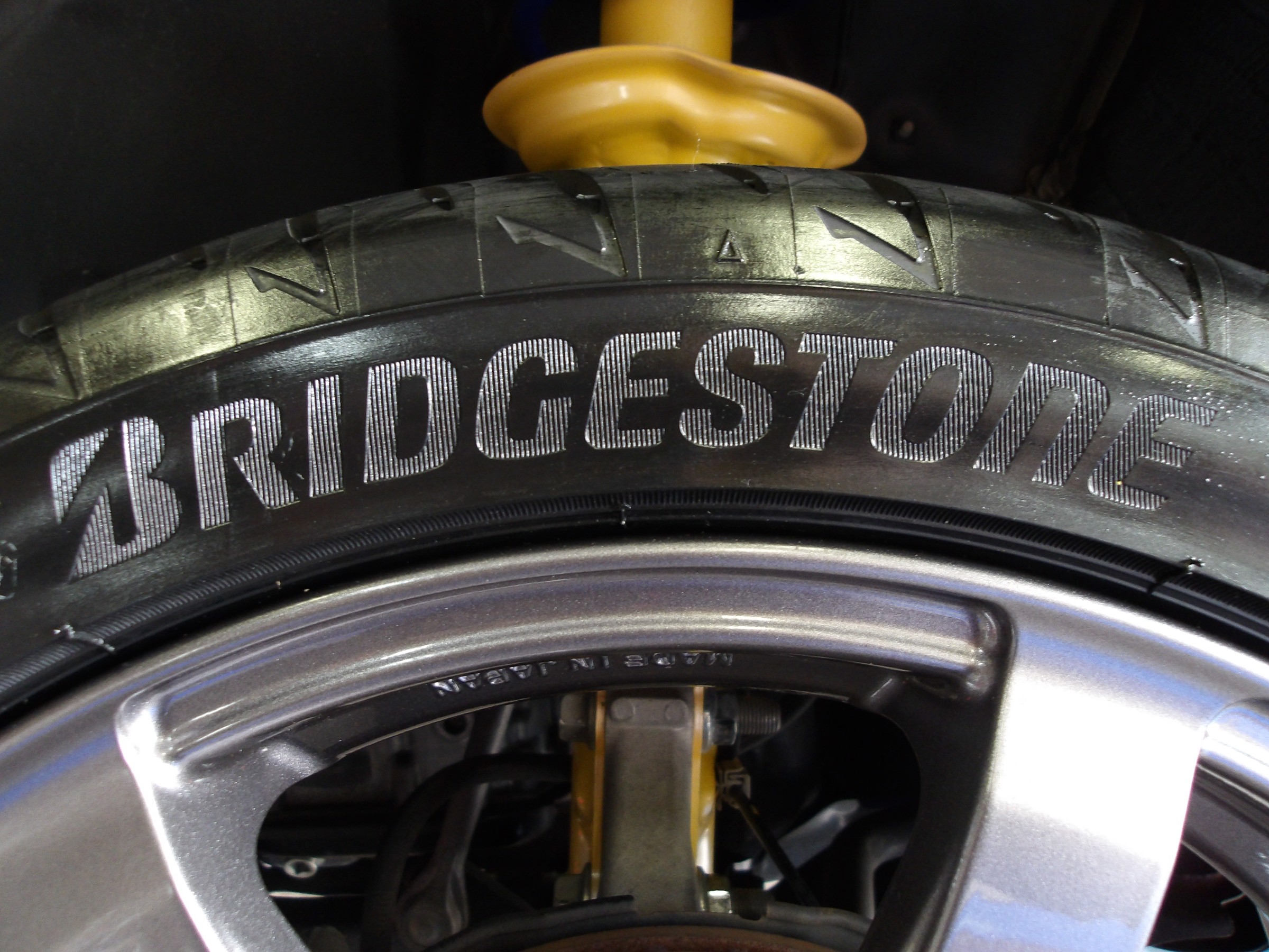 NｰONE（JG3）エンケイ製アルミホイール「PF07」＆ブリヂストンタイヤ