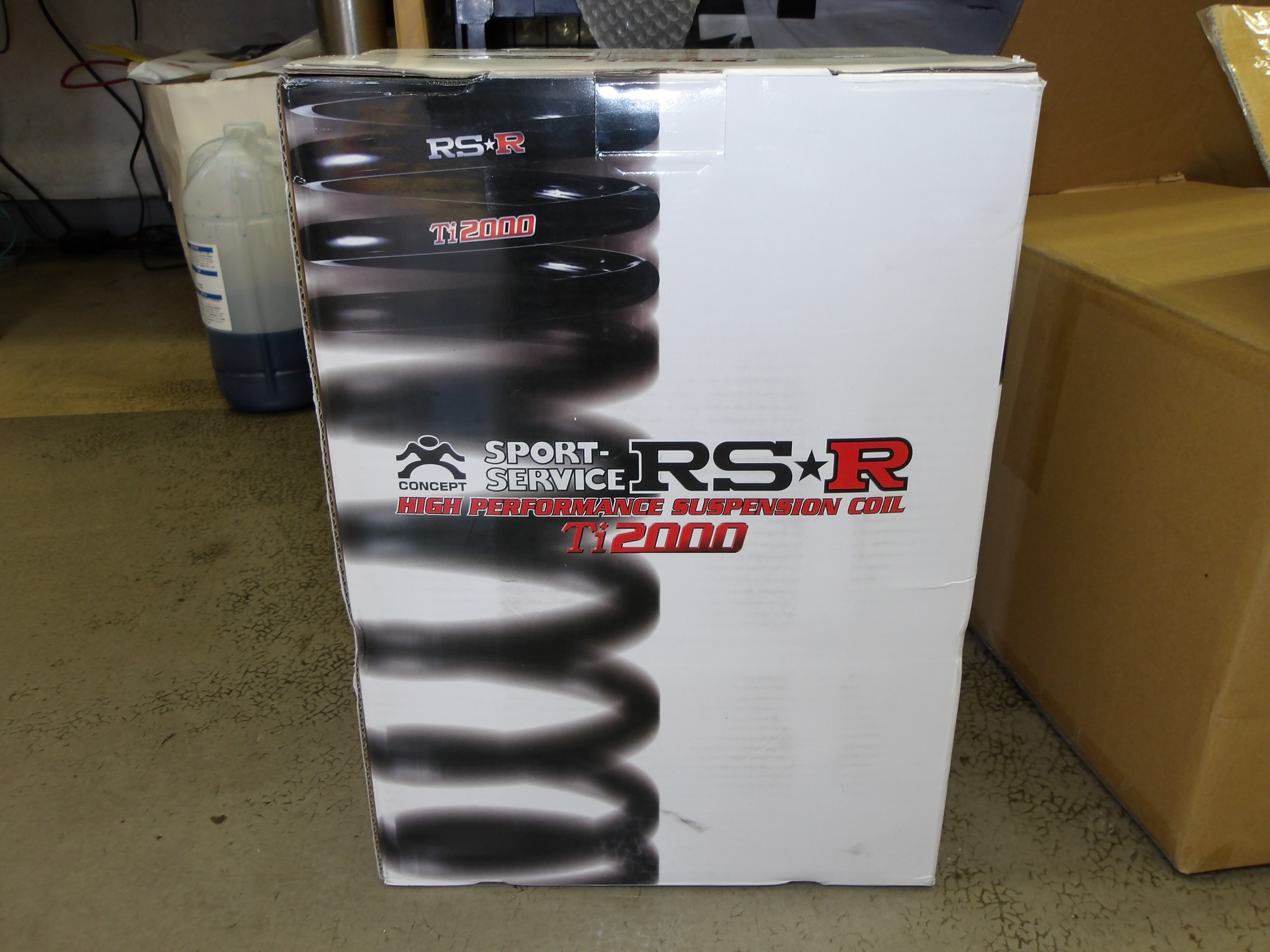 セレナ（SFNC28：eｰPOWER）RSｰR製ローダウンスプリング「Ti2000