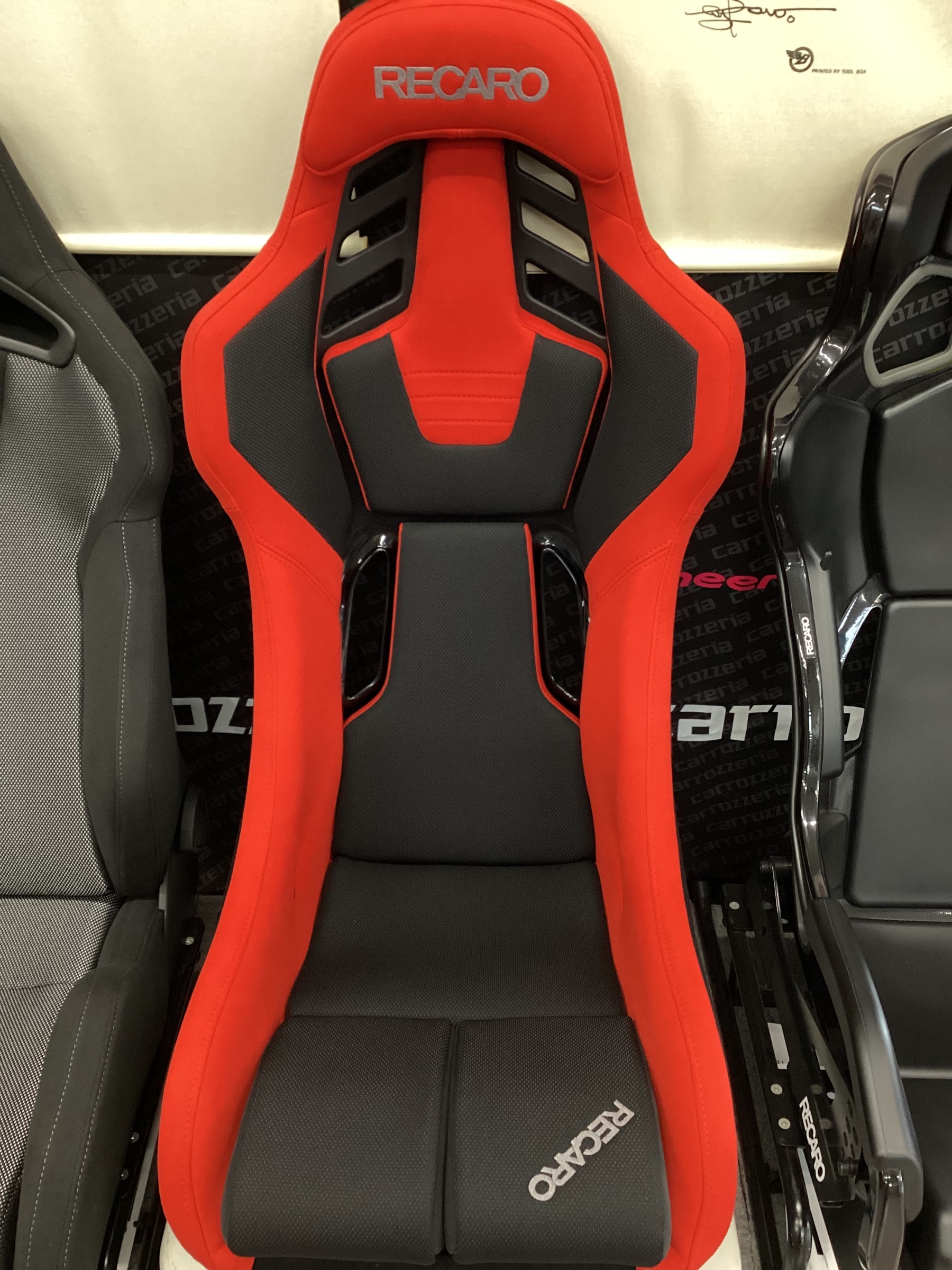 レカロ【RSS】入荷しました。試座、ご希望の方は、当店まで！明日6月17