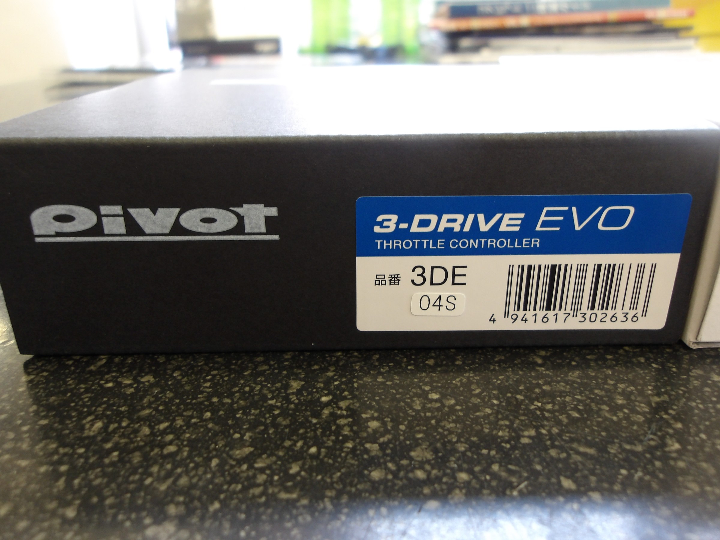 PIVOTスロコン3-drive • EVO ハーネスJB64 ジムニー やって来る