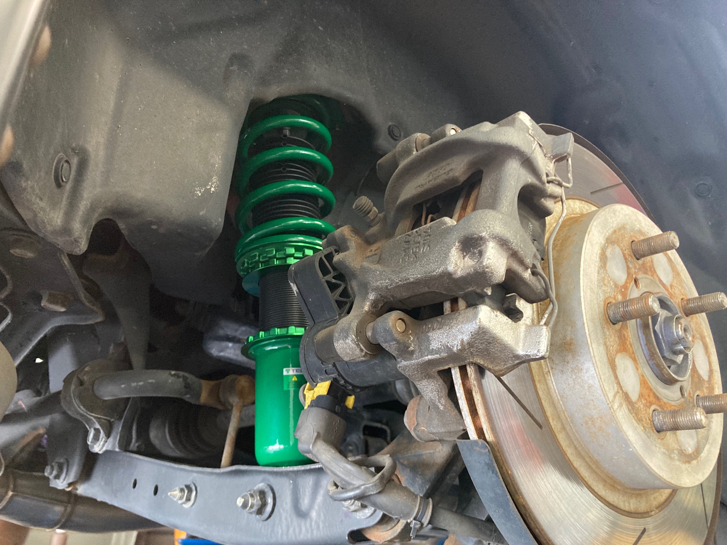 VAG WRX S4へ「TEIN FLEX Z ＆ EDFC5」！ | スバル WRX S4 足まわり